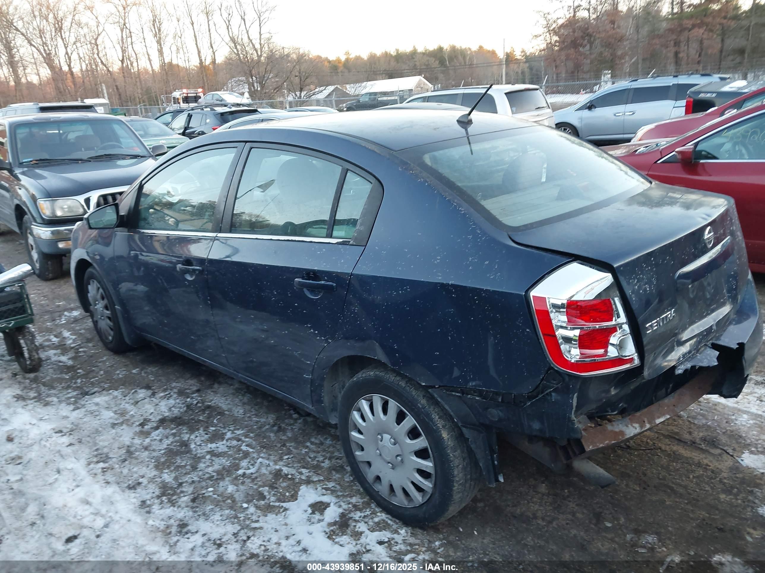 NISSAN SENTRA image 3