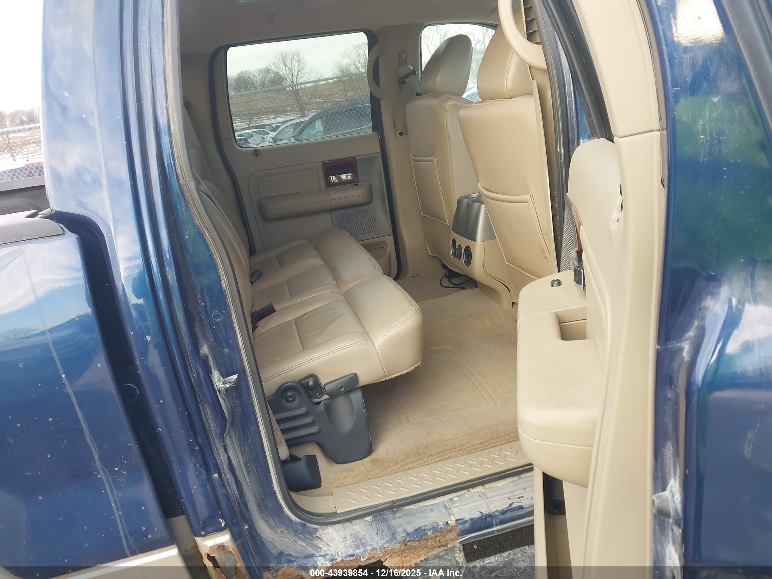 FORD F-150 image 8
