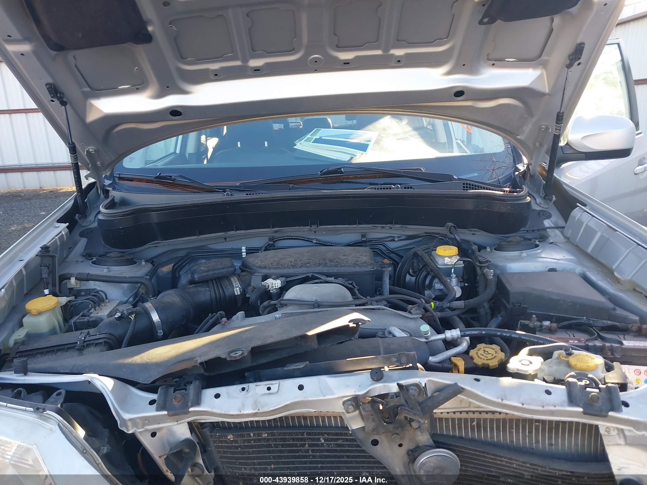 SUBARU FORESTER image 10