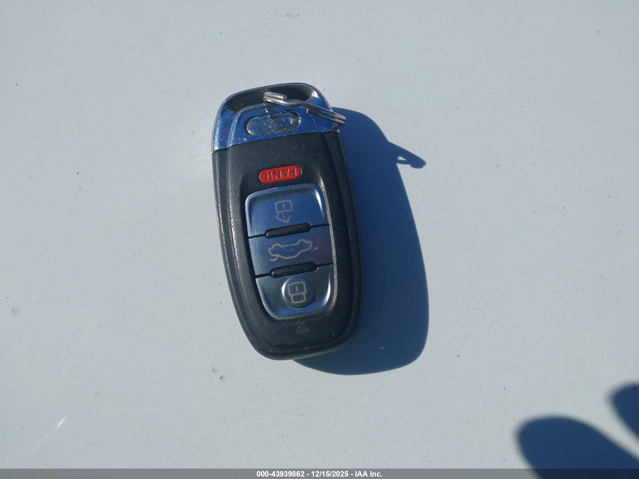 AUDI A4 image 11