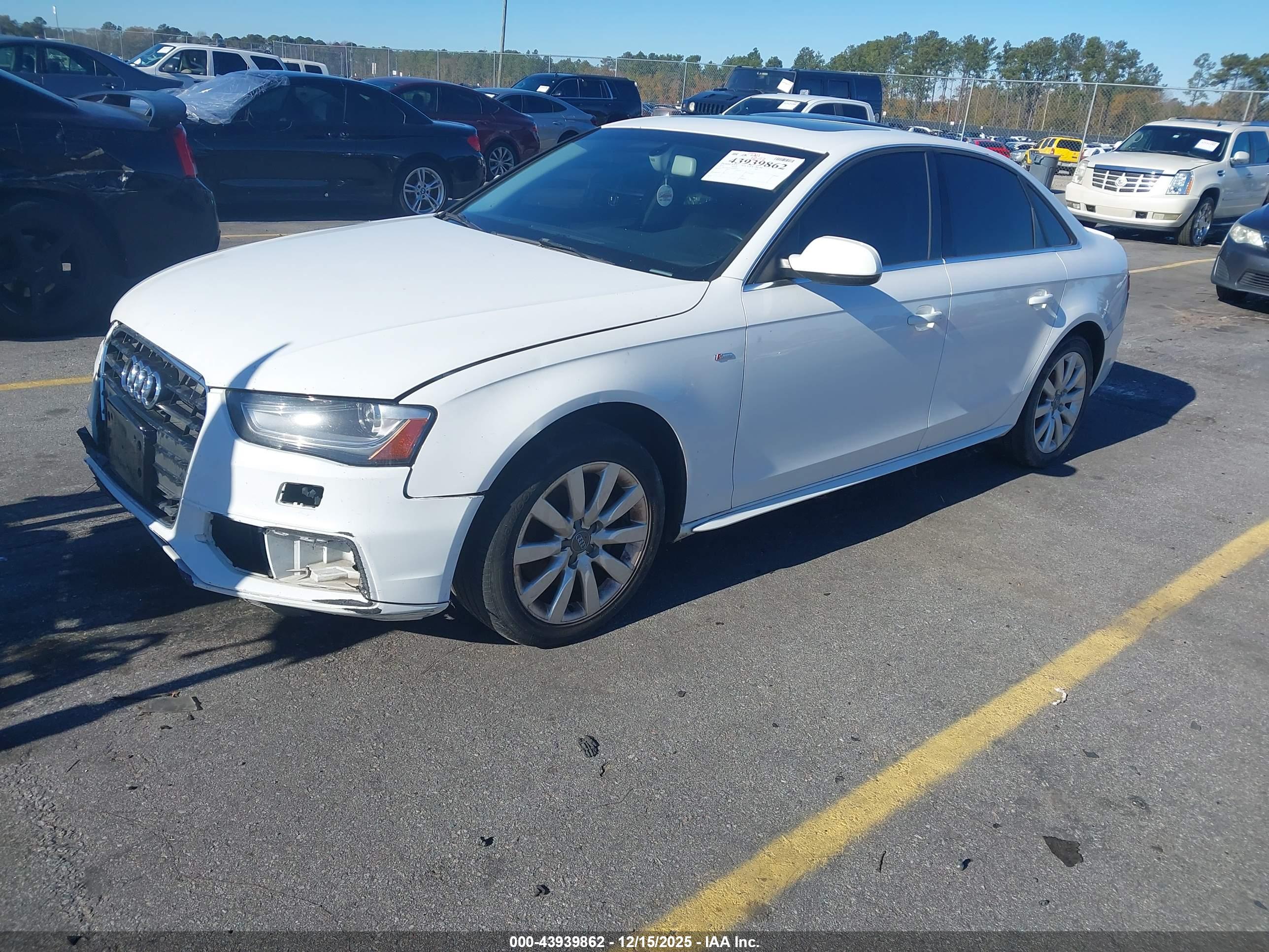AUDI A4 image 2