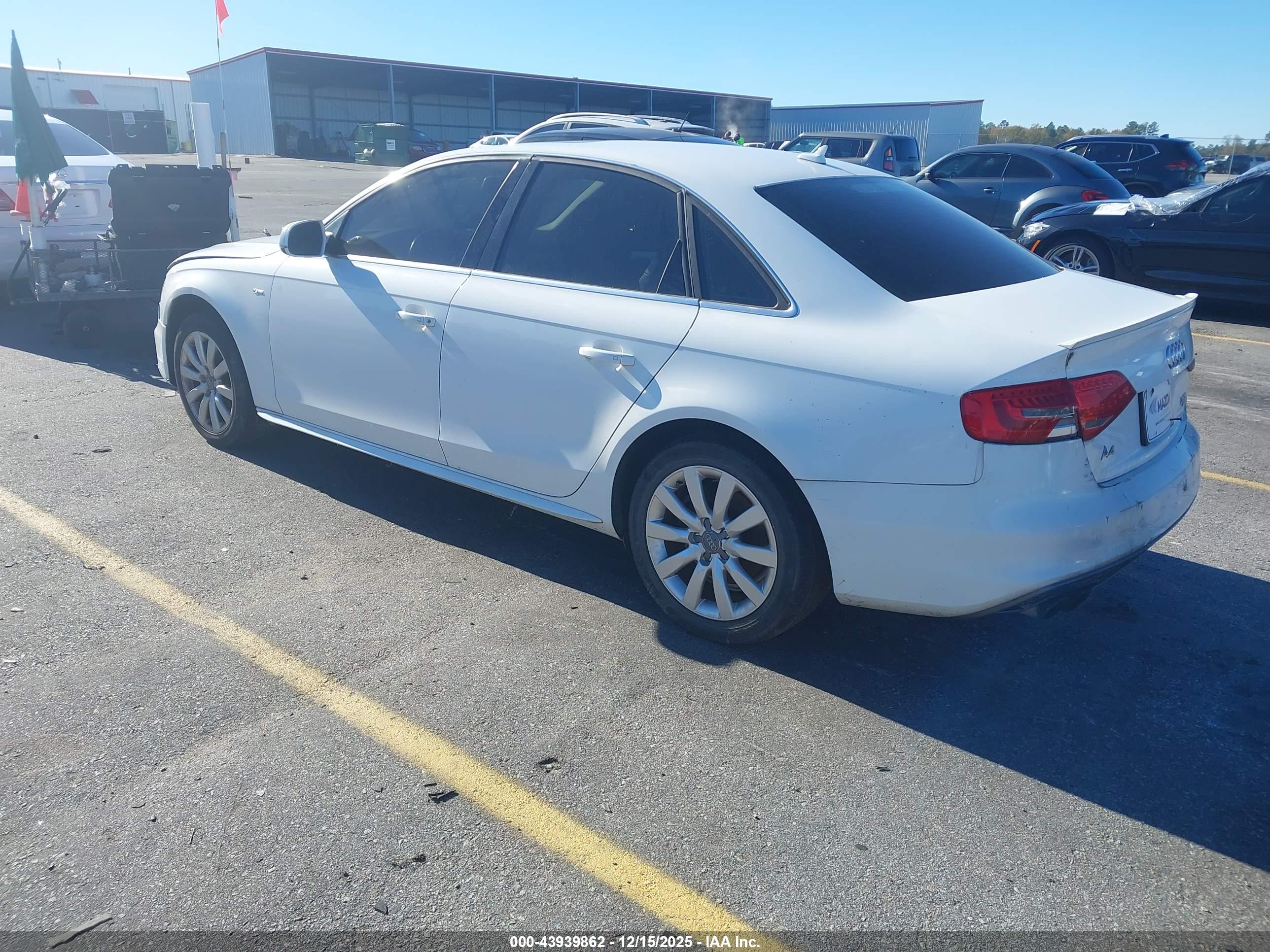 AUDI A4 image 3