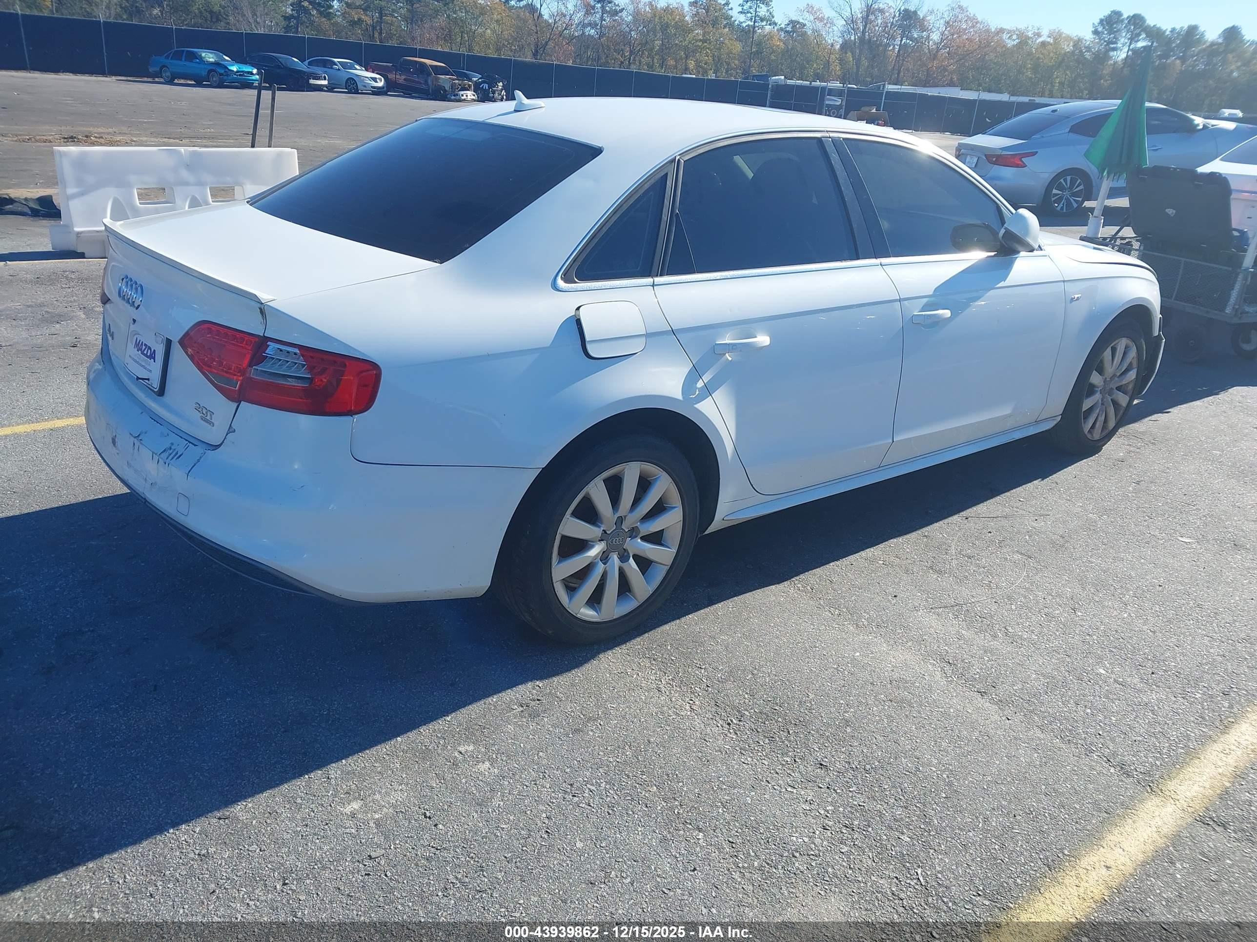 AUDI A4 image 4