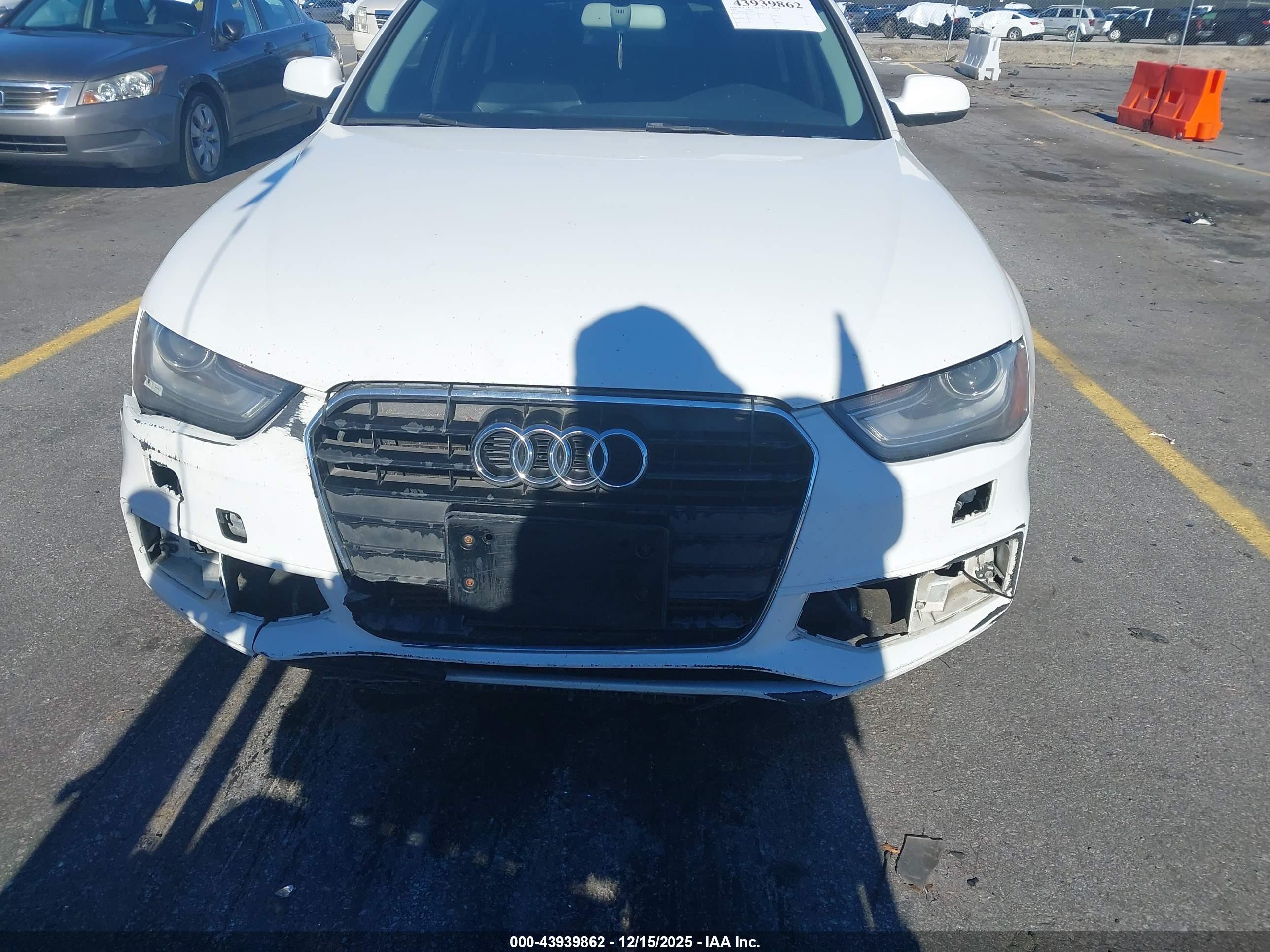 AUDI A4 image 6
