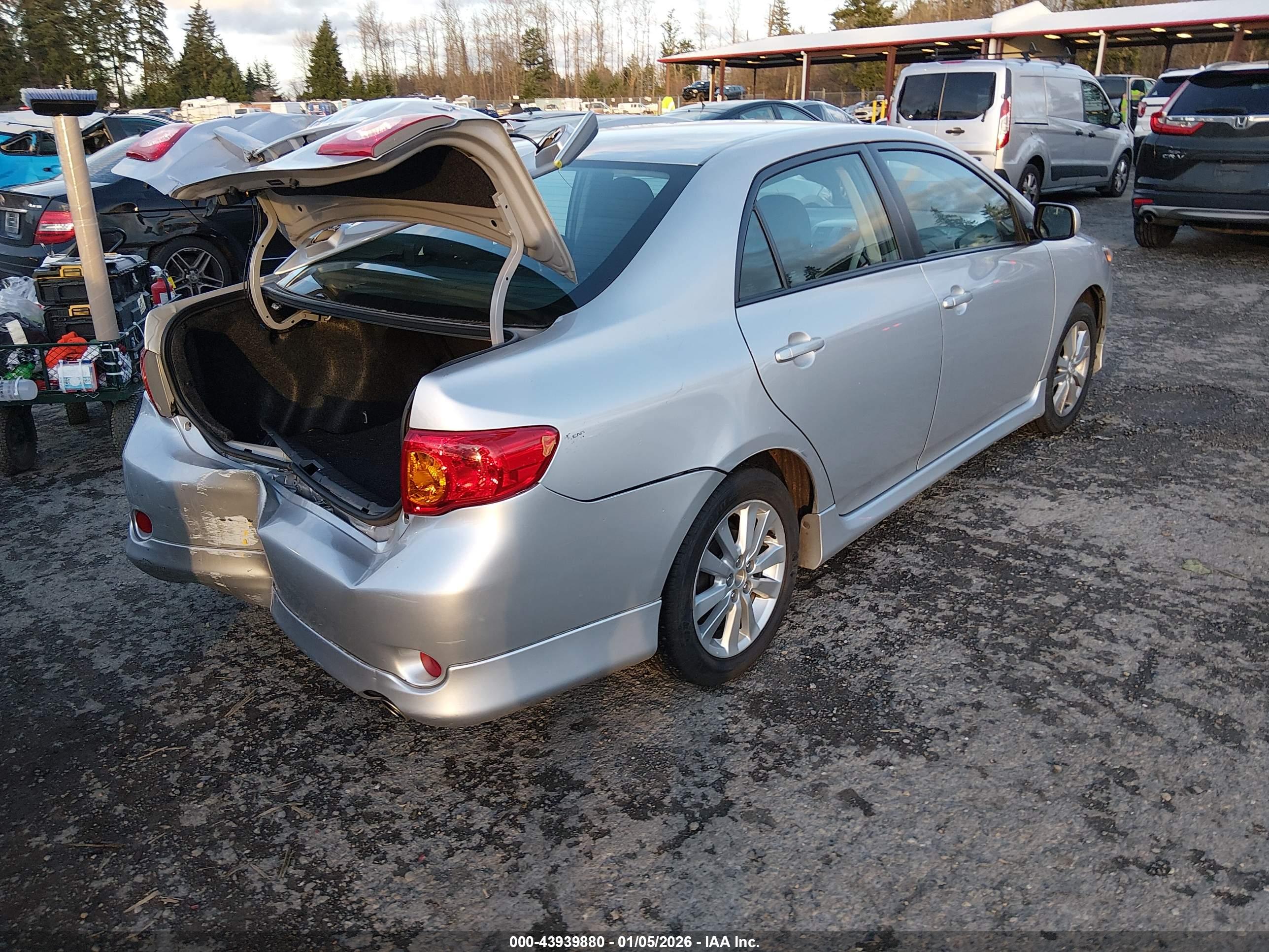 TOYOTA COROLLA image 4