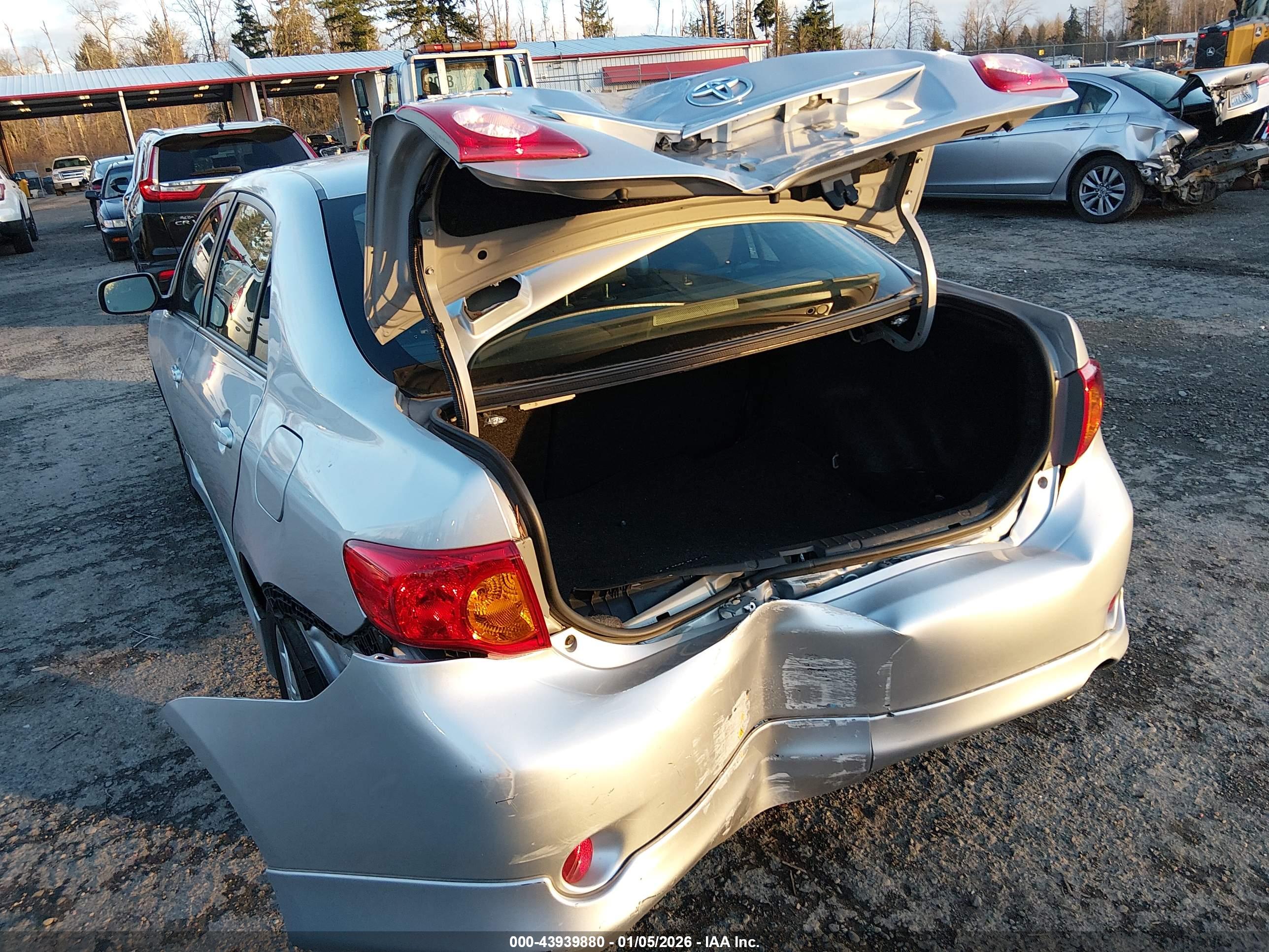 TOYOTA COROLLA image 6