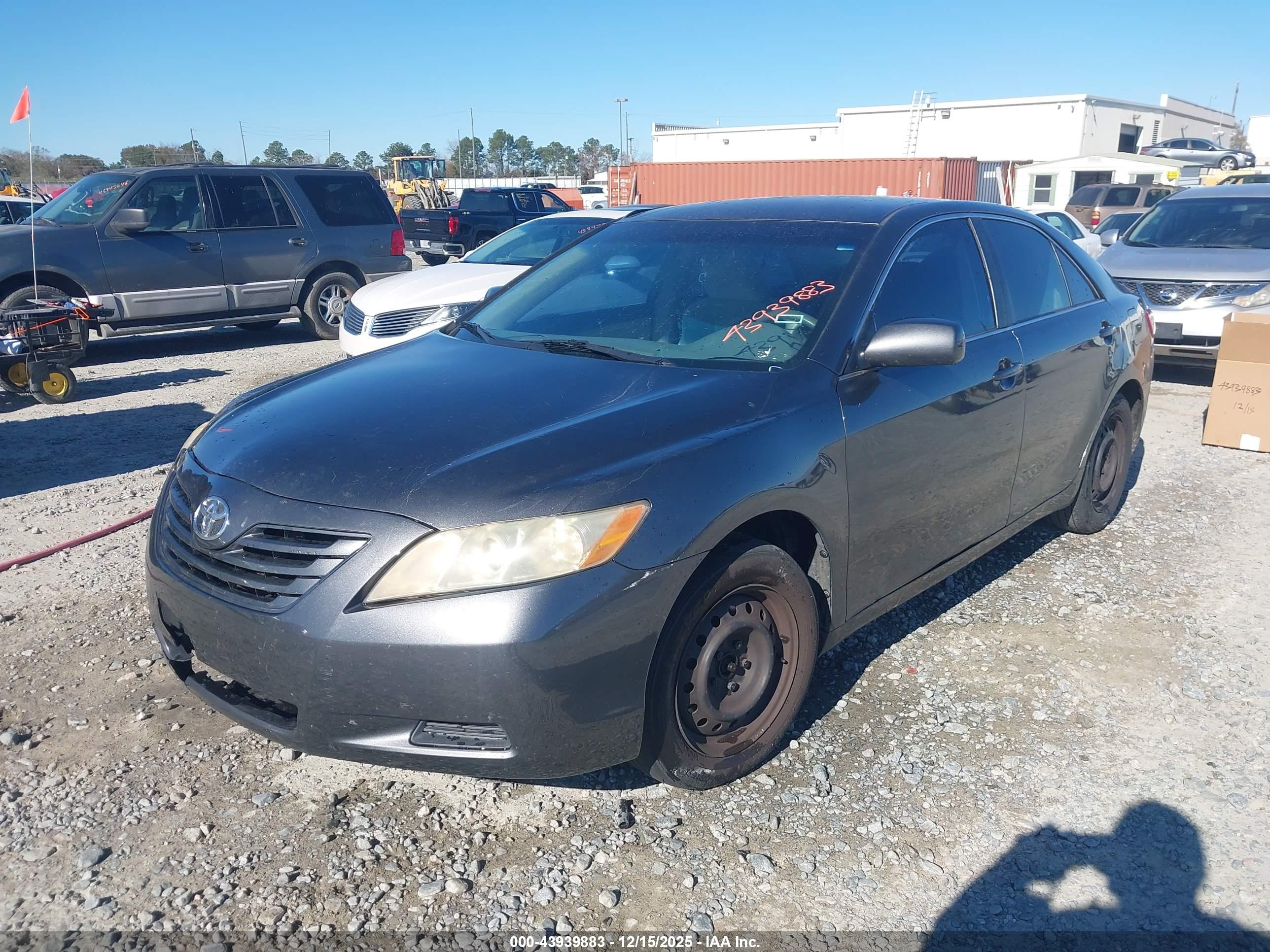 TOYOTA CAMRY image 6