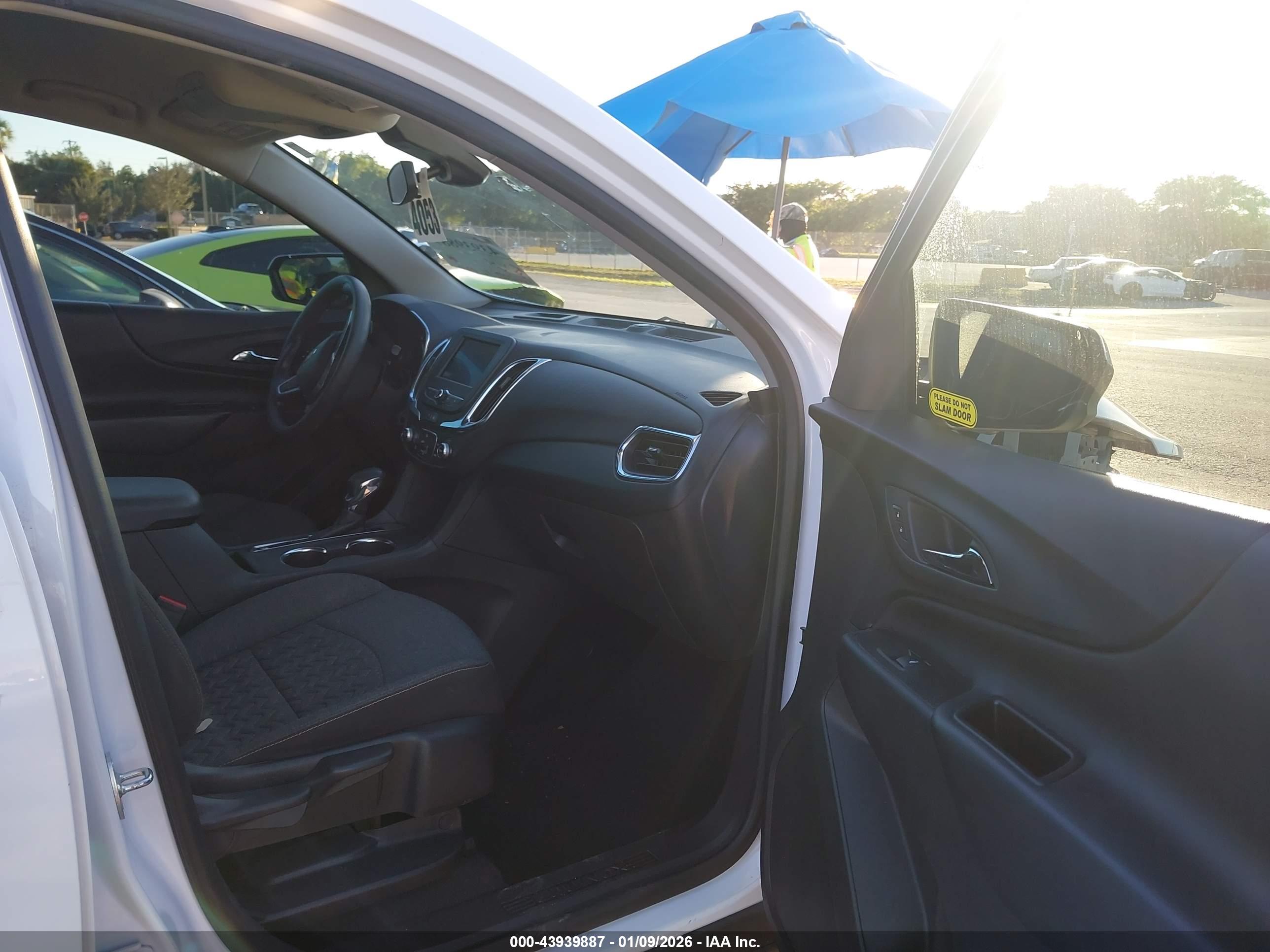 CHEVROLET EQUINOX image 5