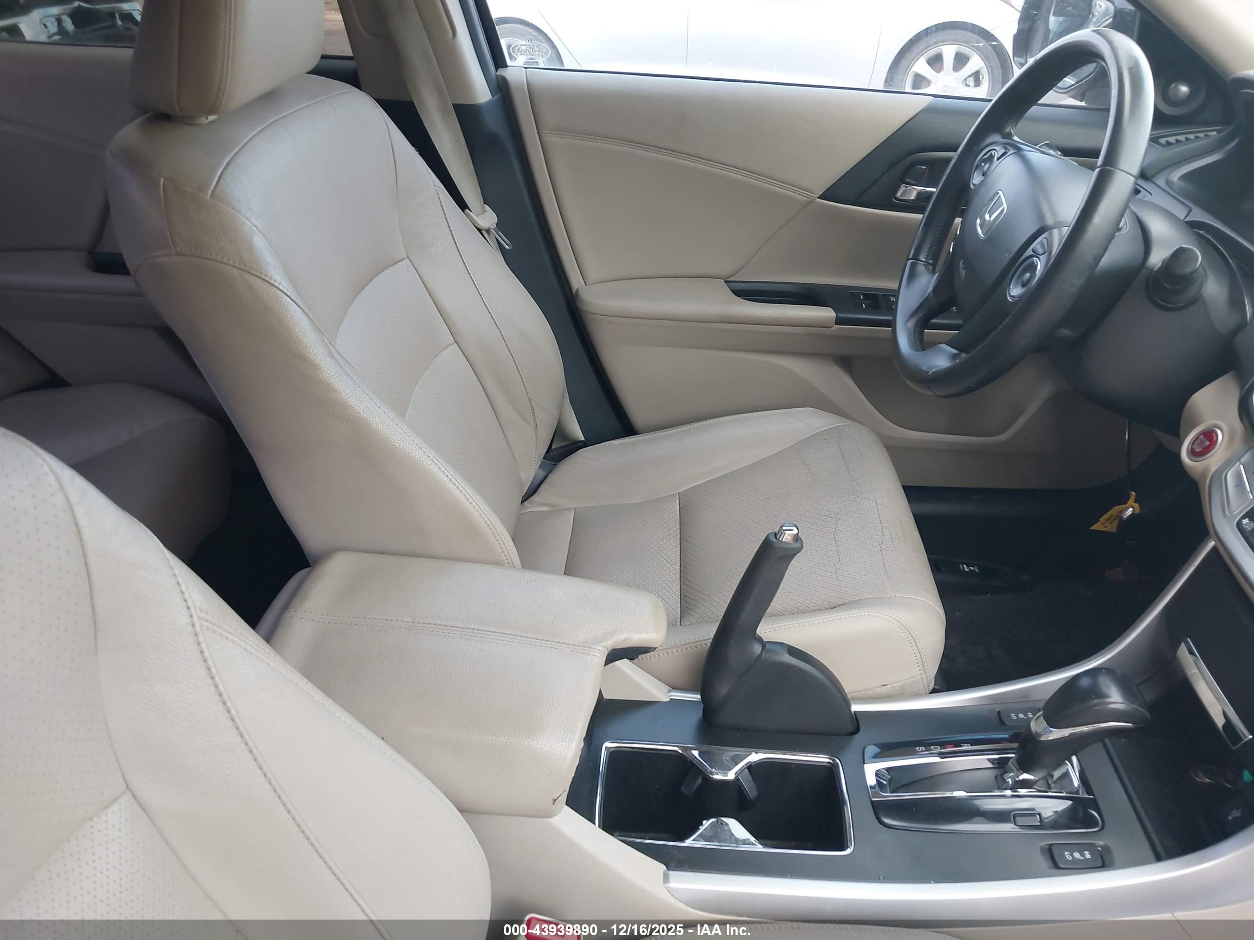 HONDA ACCORD image 5
