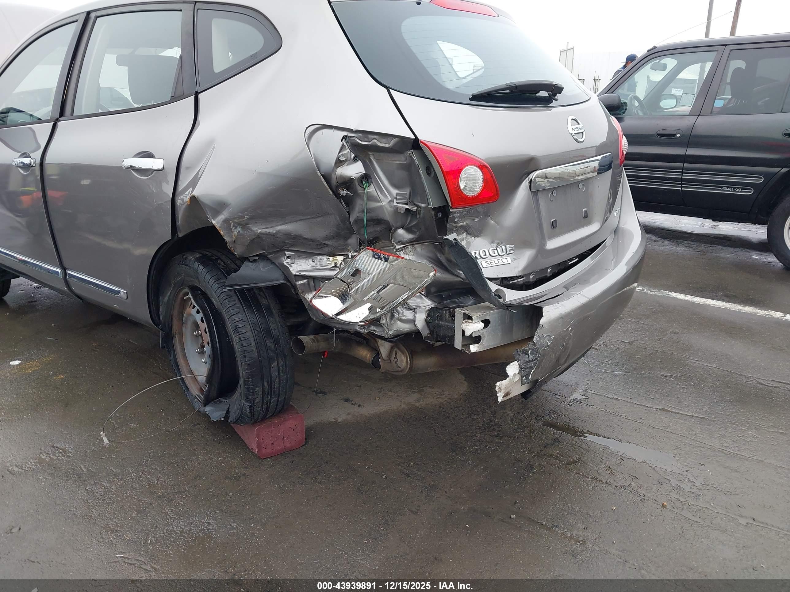 NISSAN ROGUE image 6