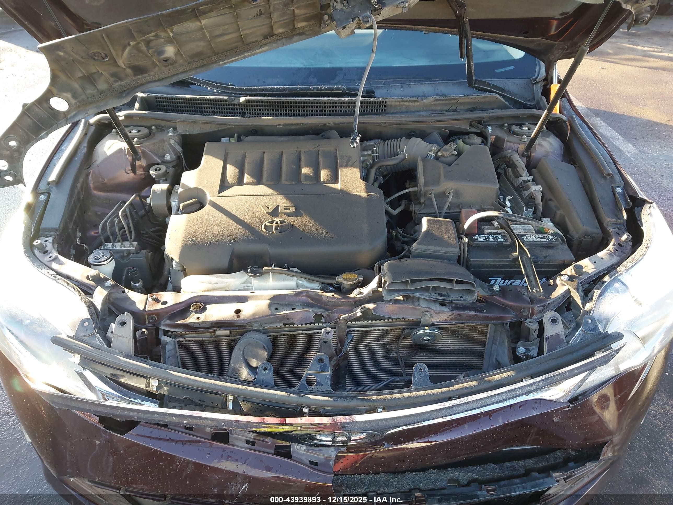 TOYOTA AVALON image 10