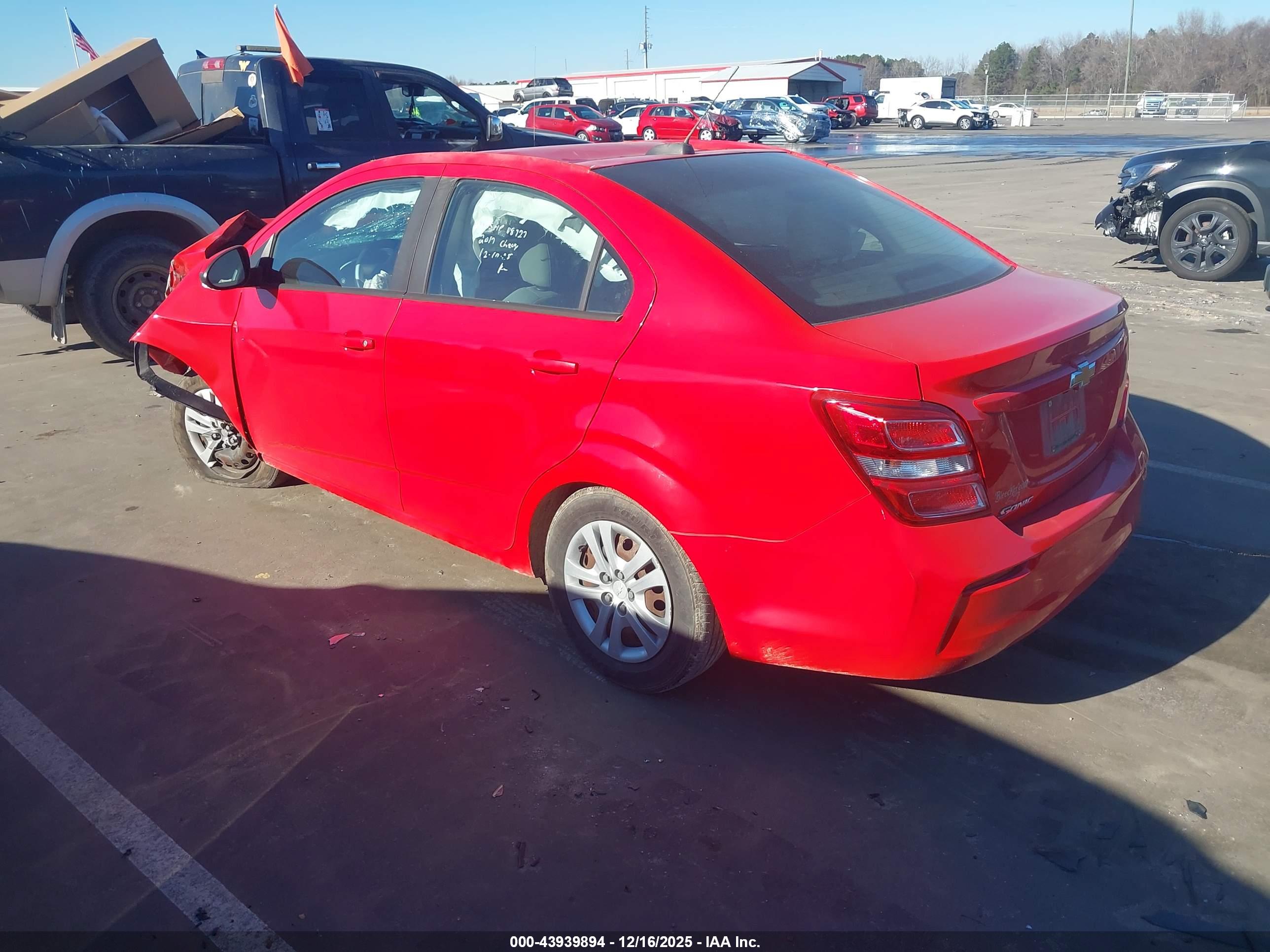CHEVROLET SONIC image 3