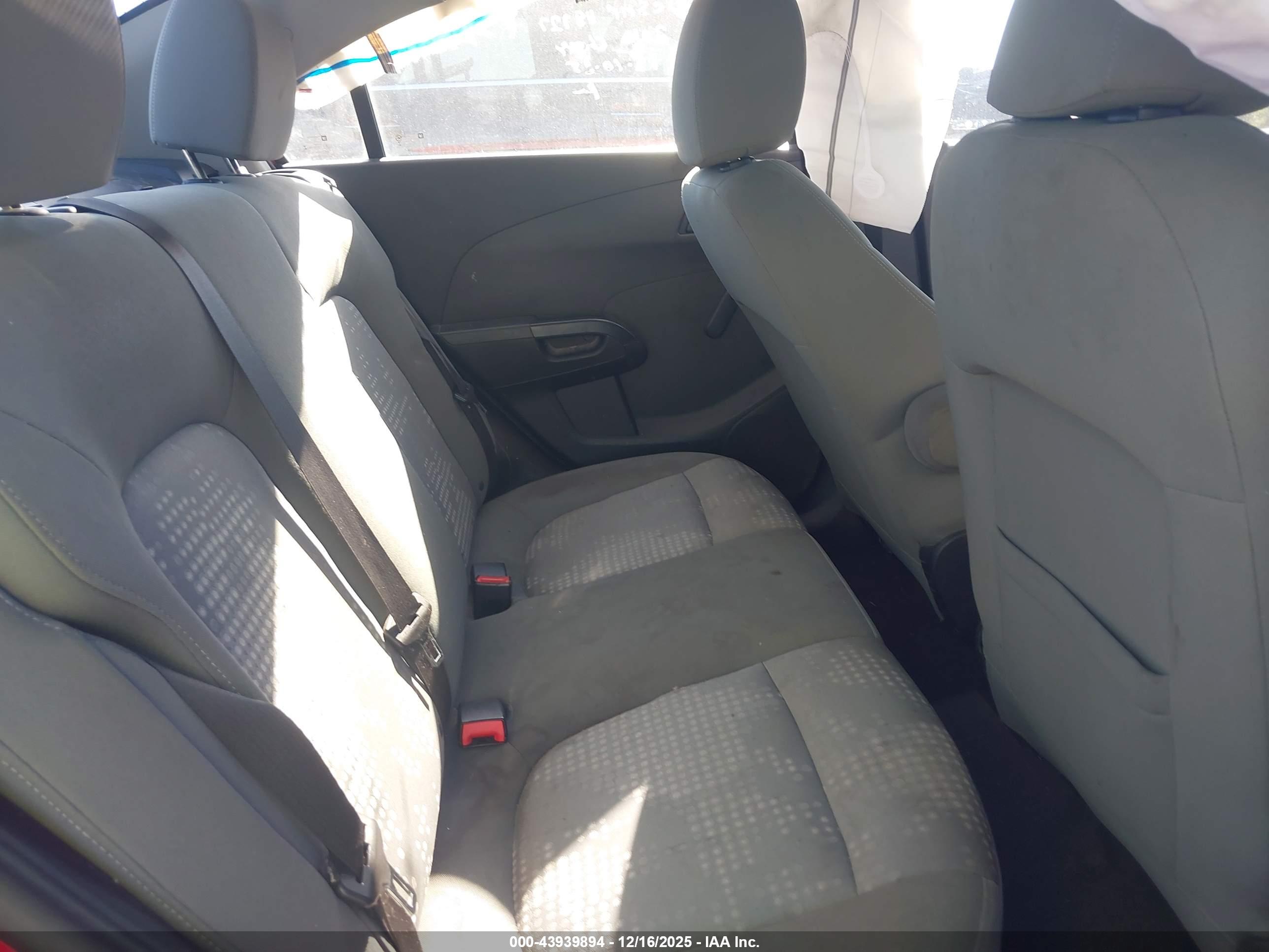 CHEVROLET SONIC image 8