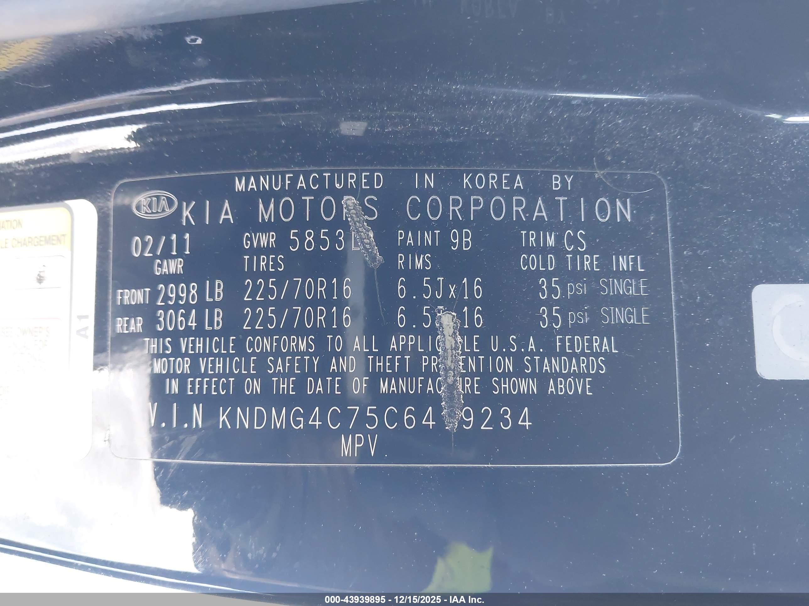 KIA SEDONA image 9