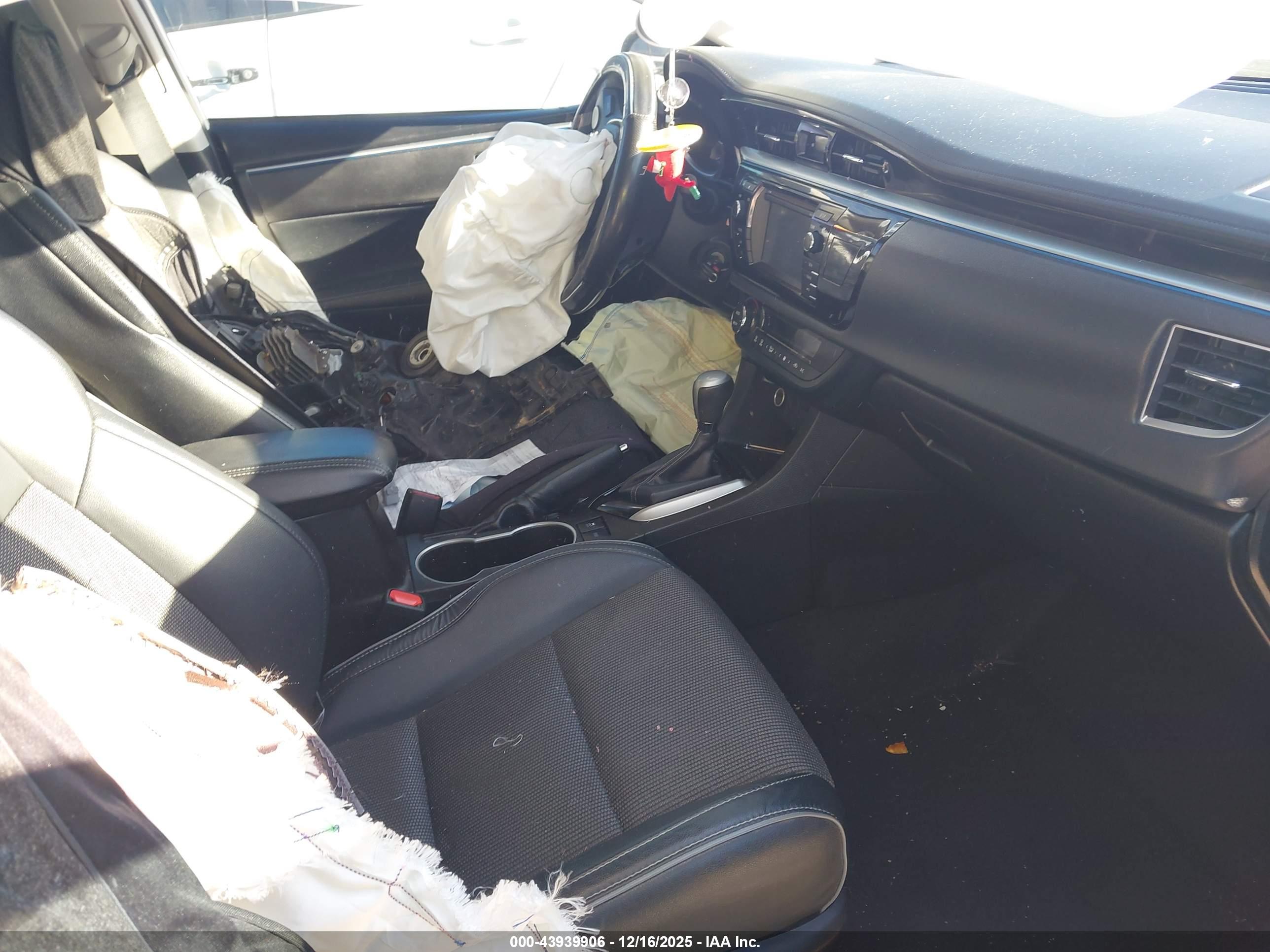 TOYOTA COROLLA image 5