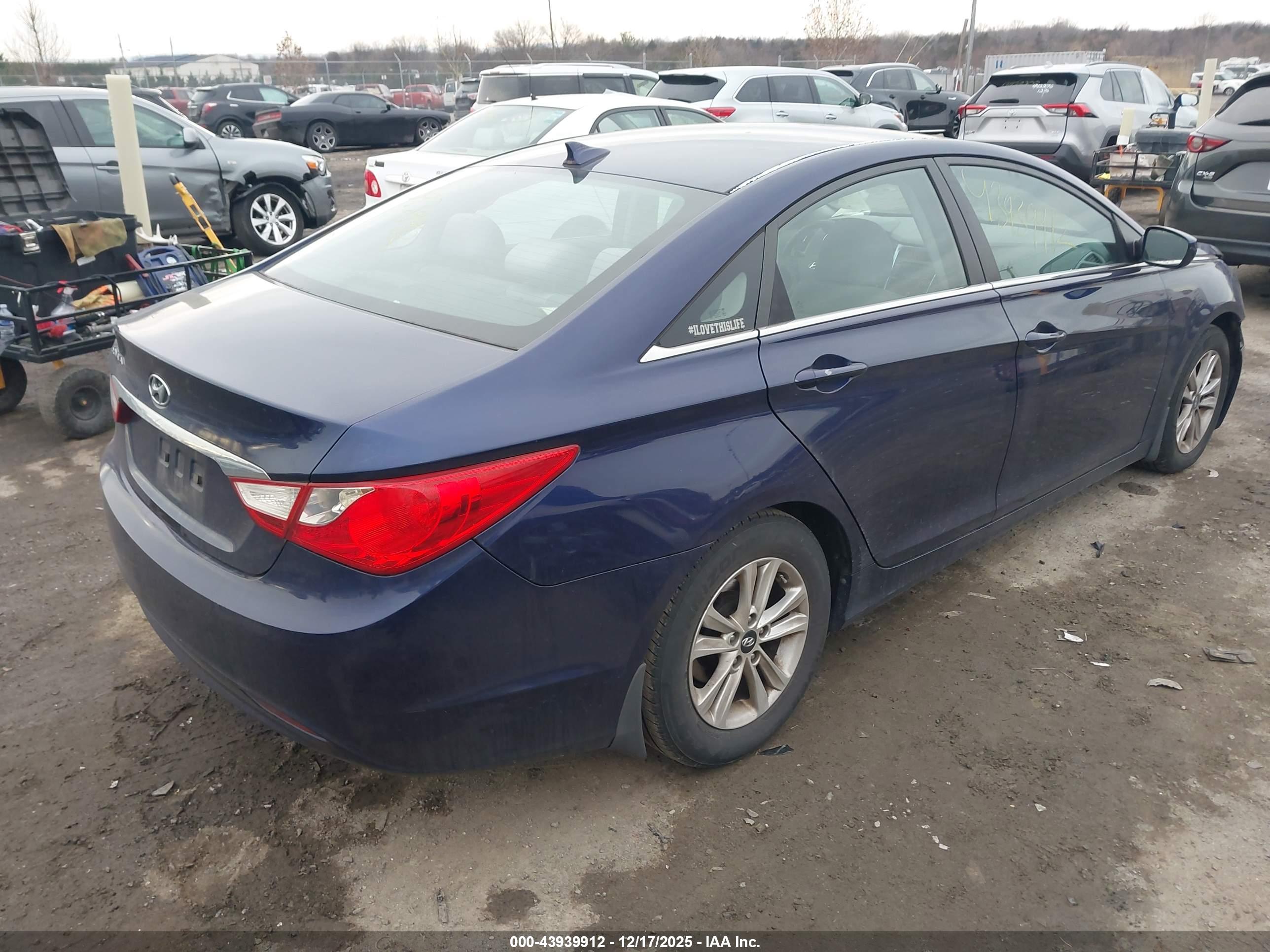 HYUNDAI SONATA image 4
