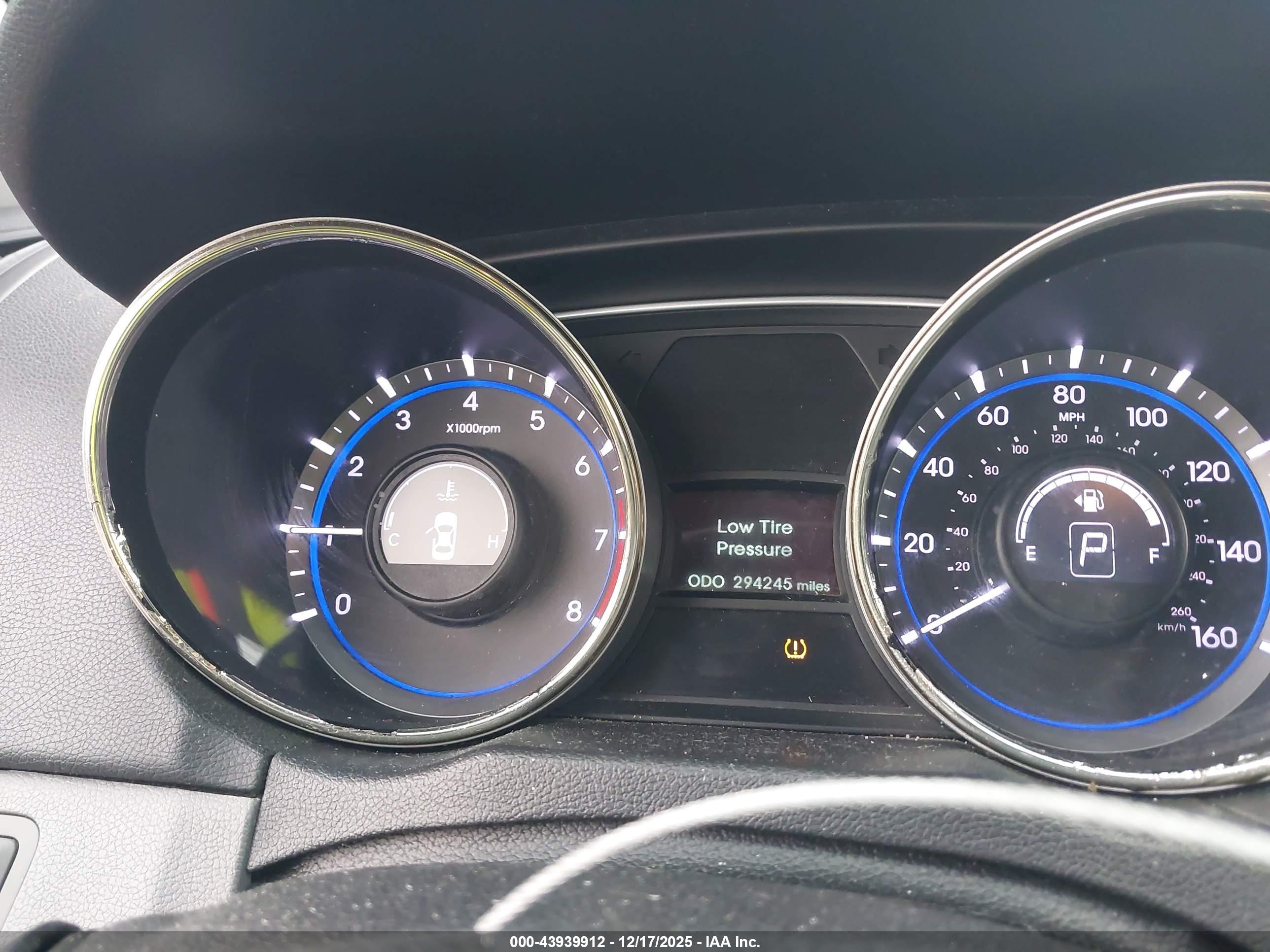 HYUNDAI SONATA image 7