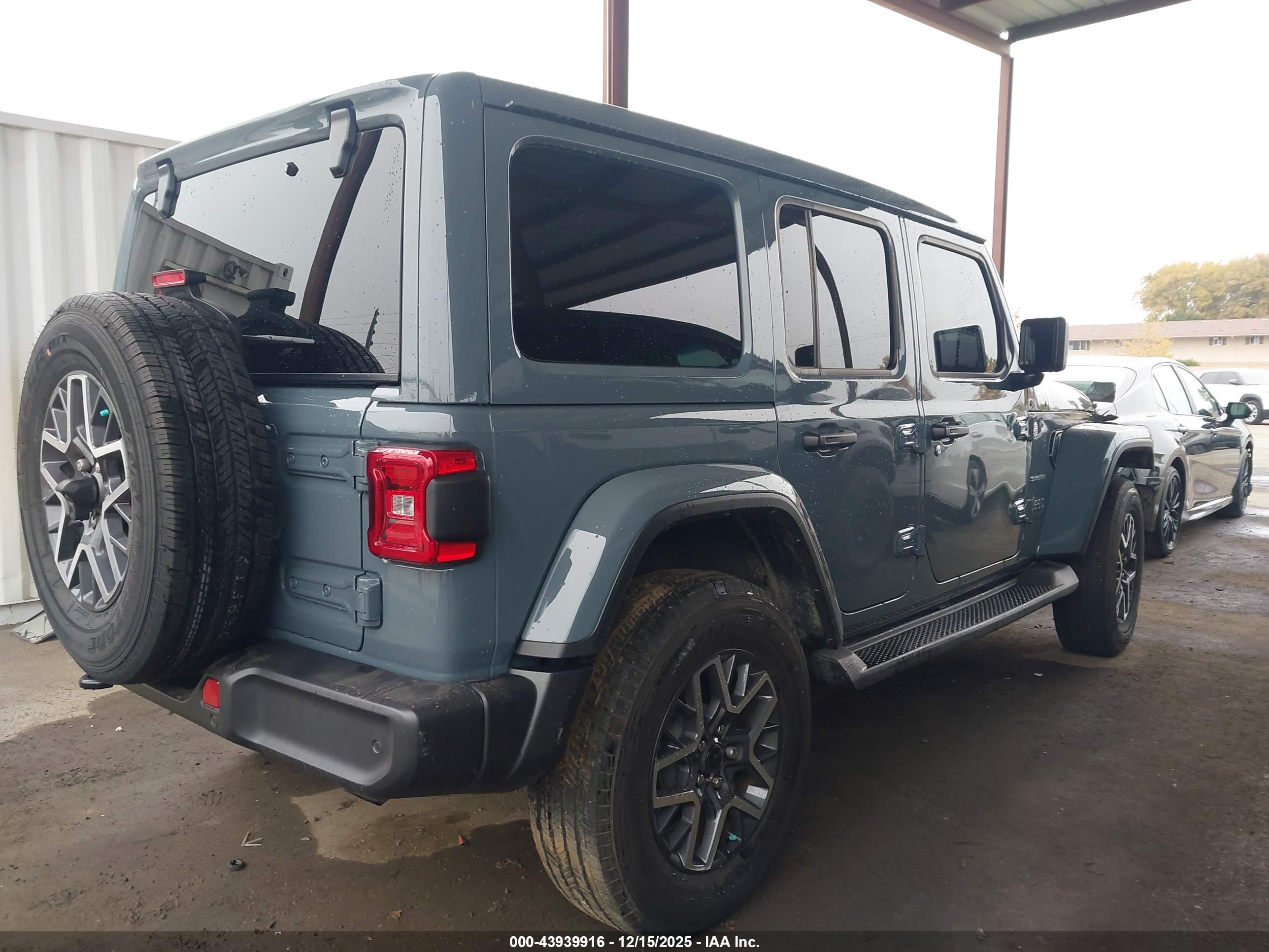 JEEP WRANGLER image 4