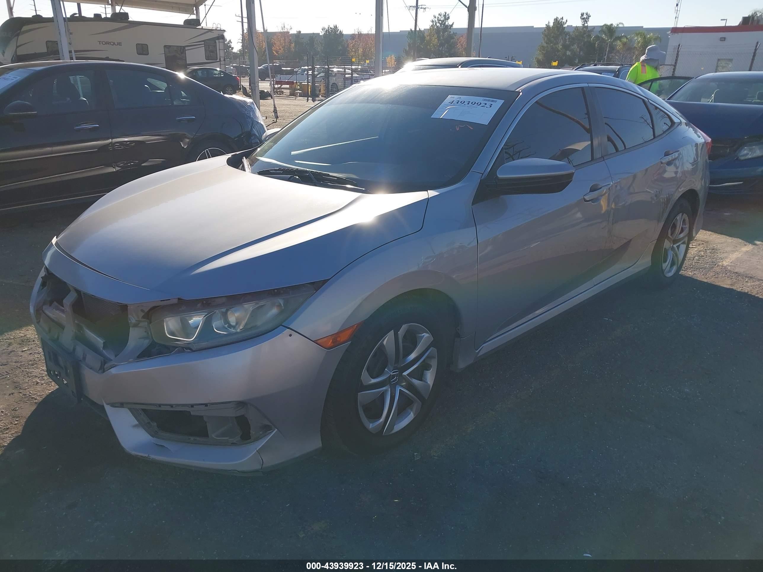 HONDA CIVIC image 2