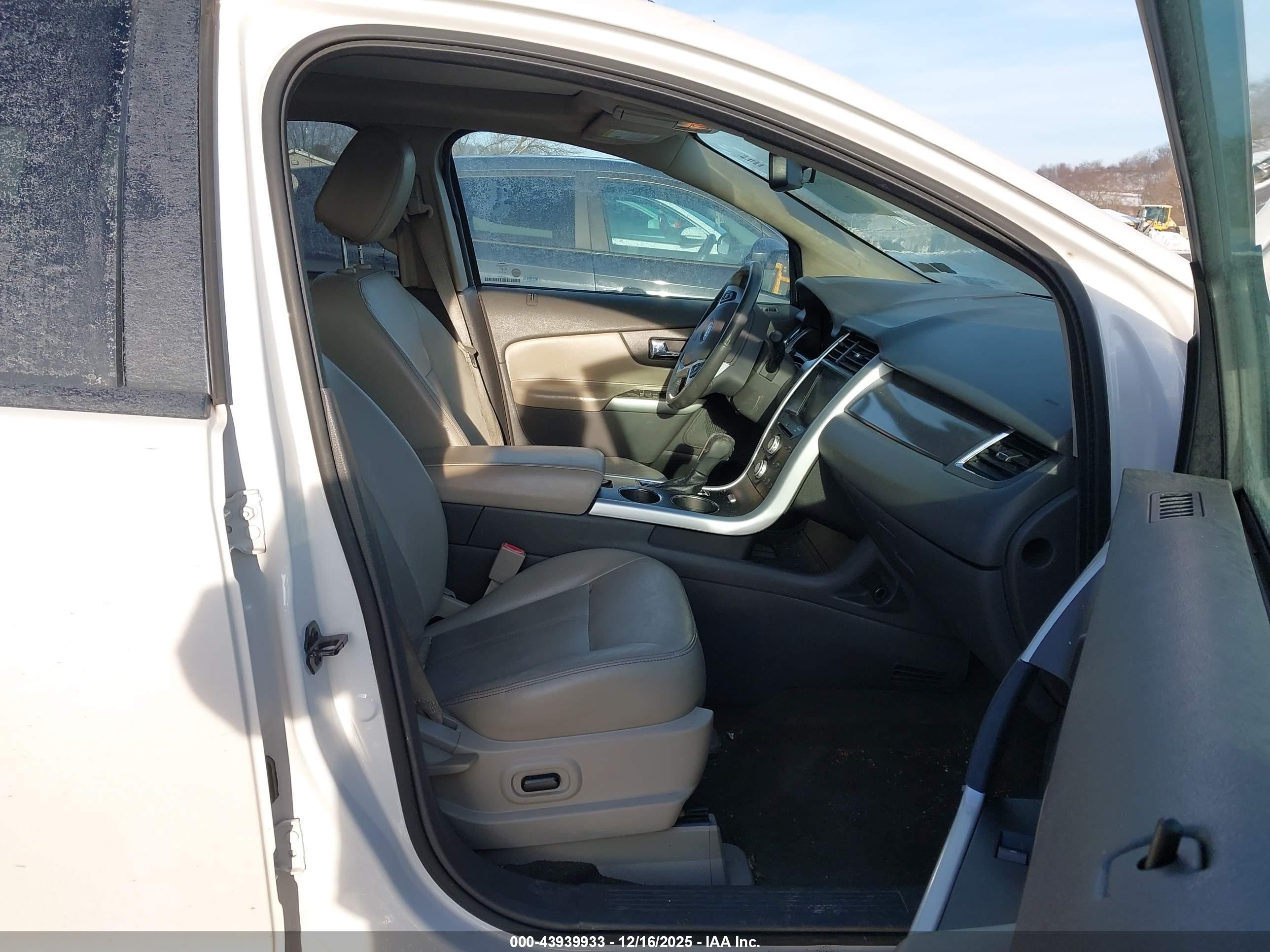 FORD EDGE image 5