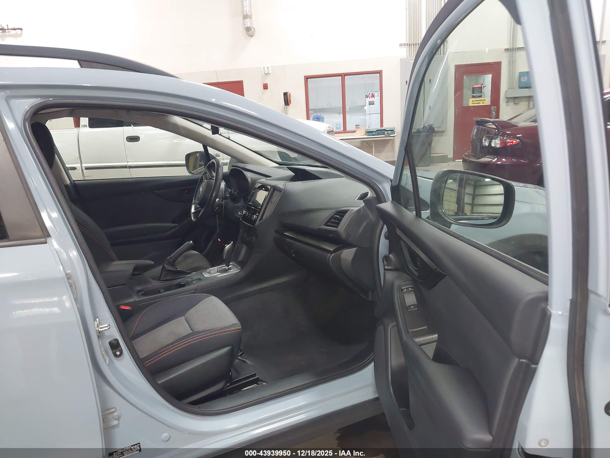 SUBARU CROSSTREK image 5
