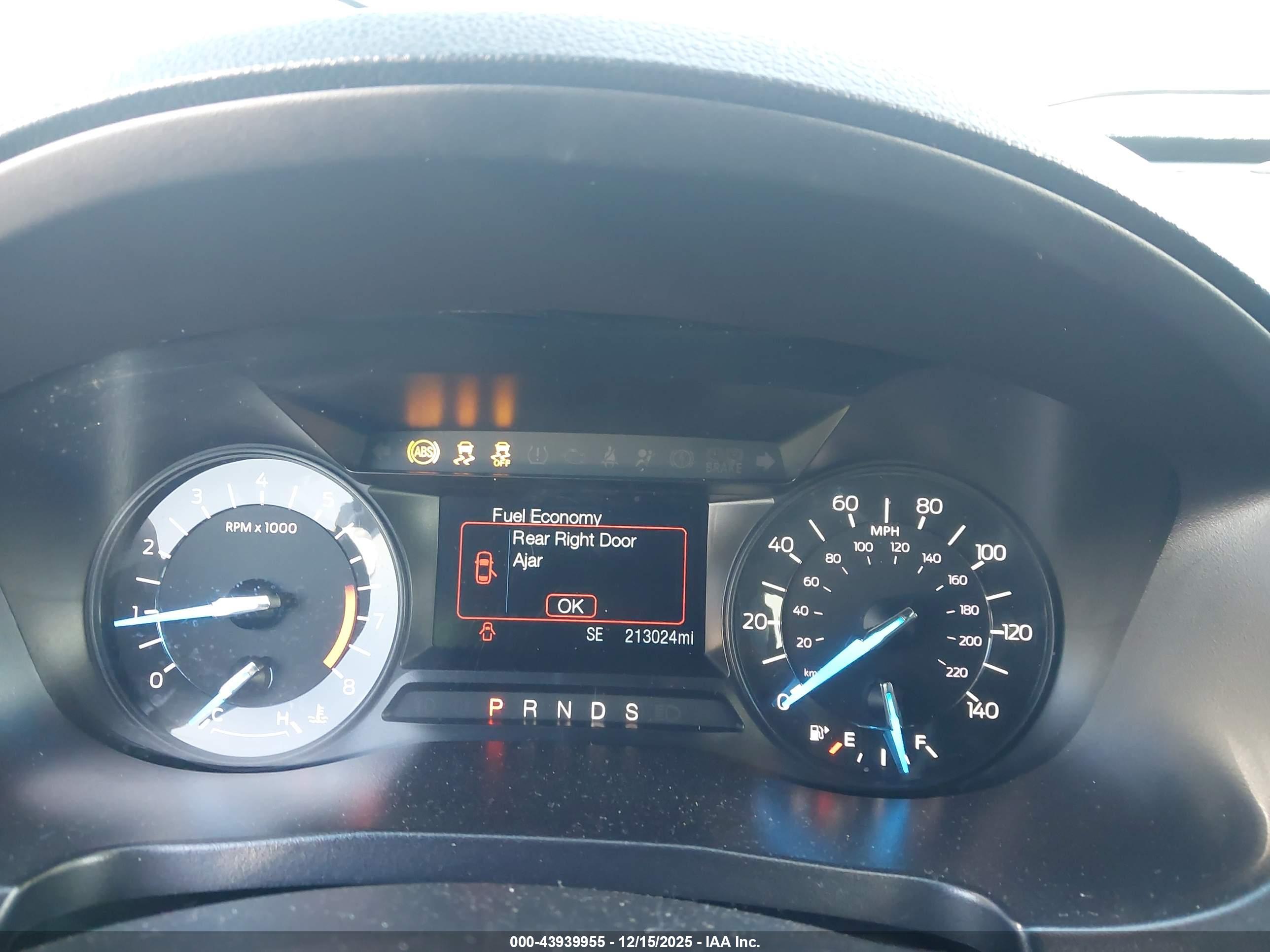 FORD EXPLORER image 7
