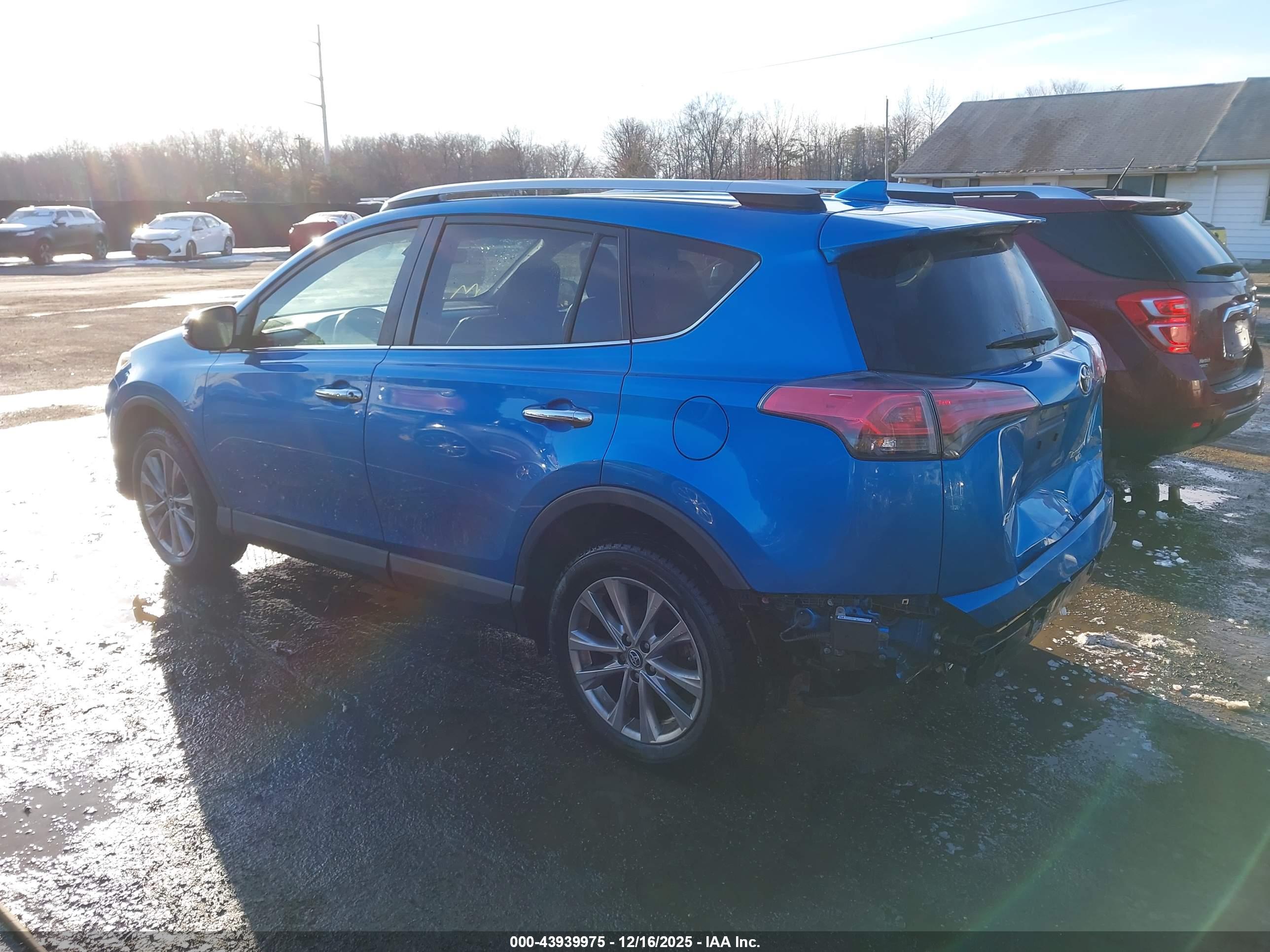 TOYOTA RAV4 image 3