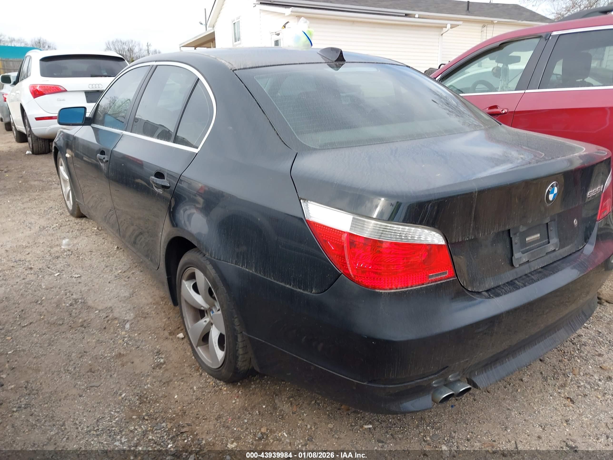 BMW 525I image 3