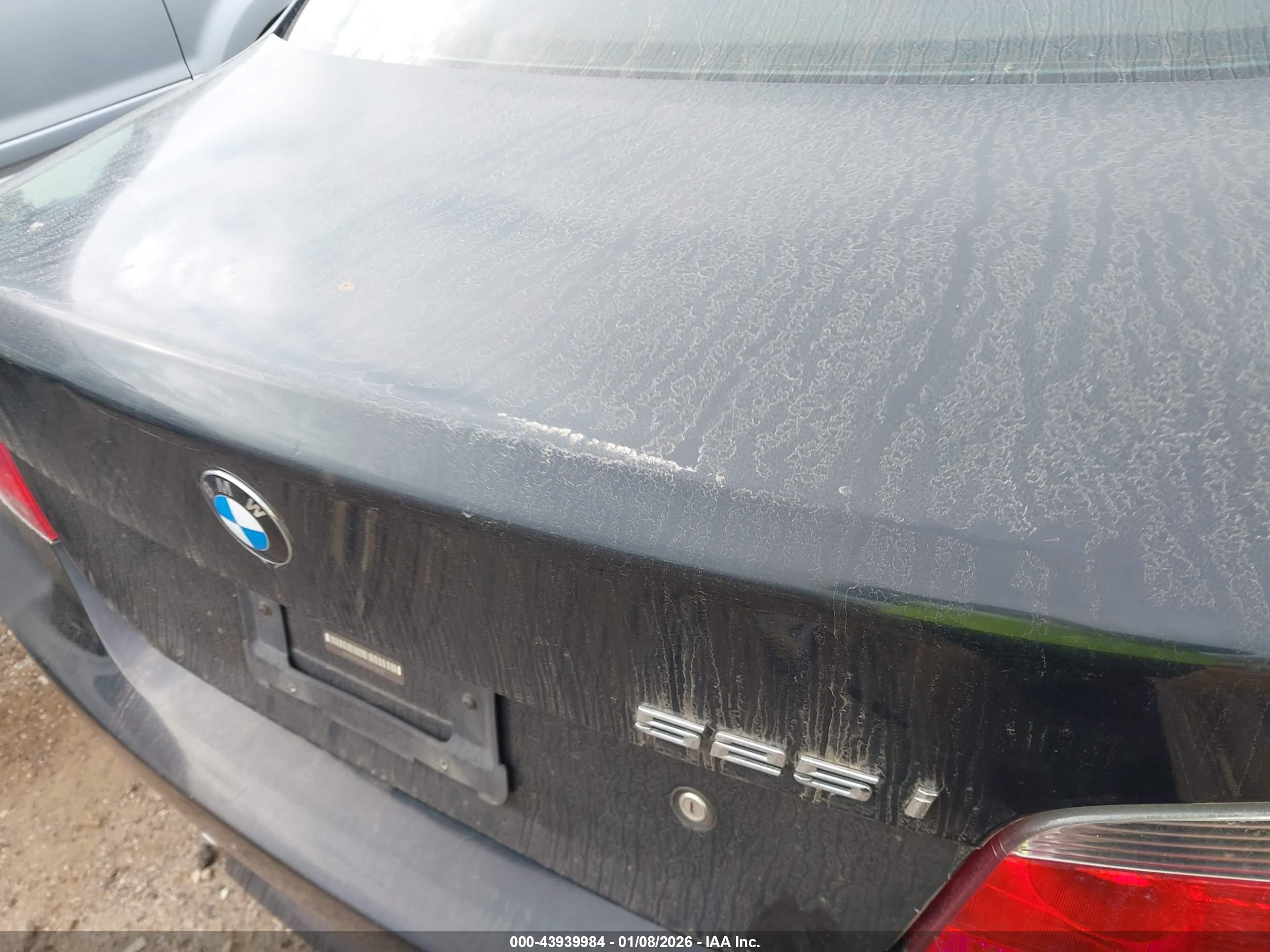 BMW 525I image 6