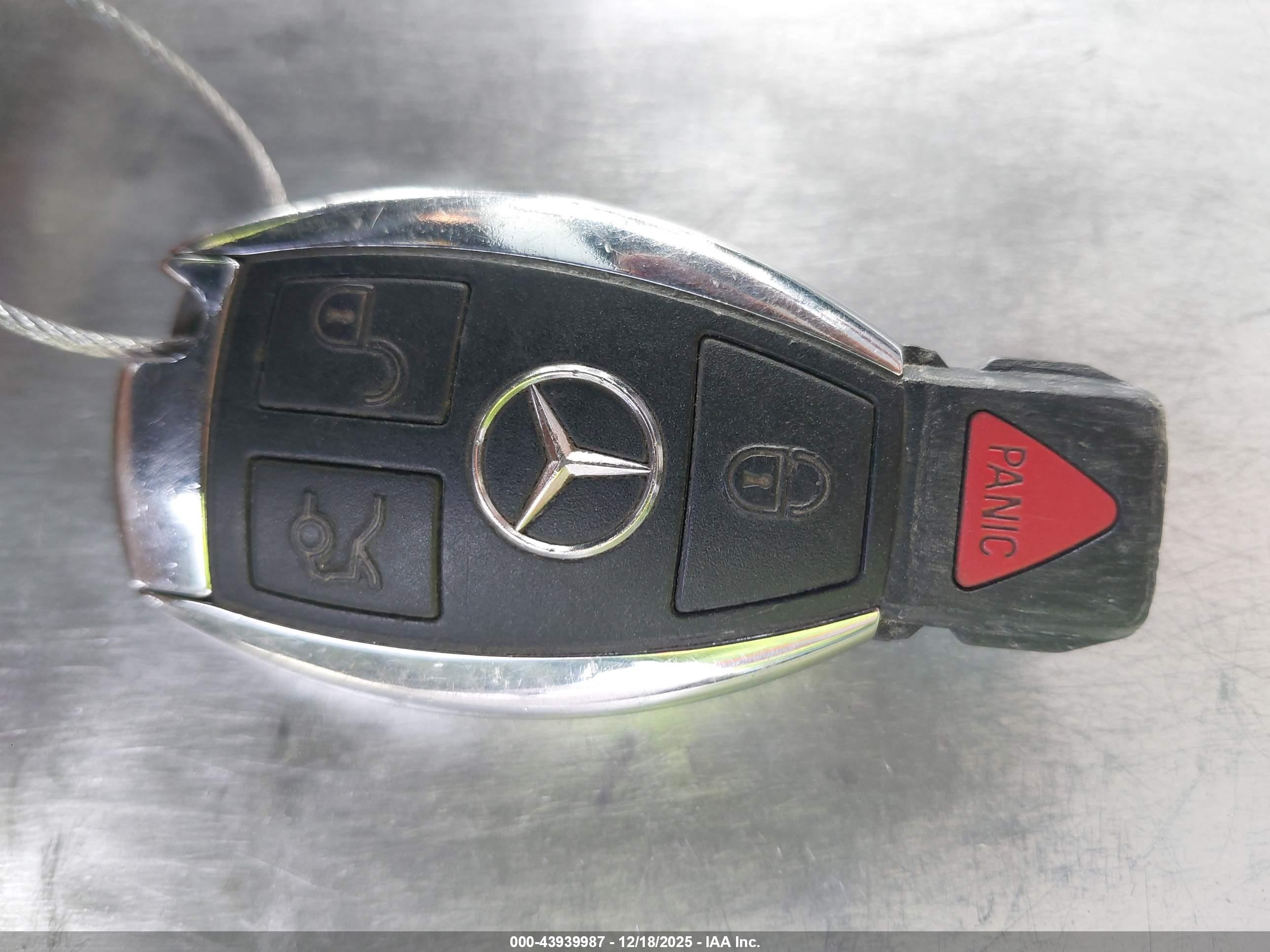 MERCEDES-BENZ C image 11