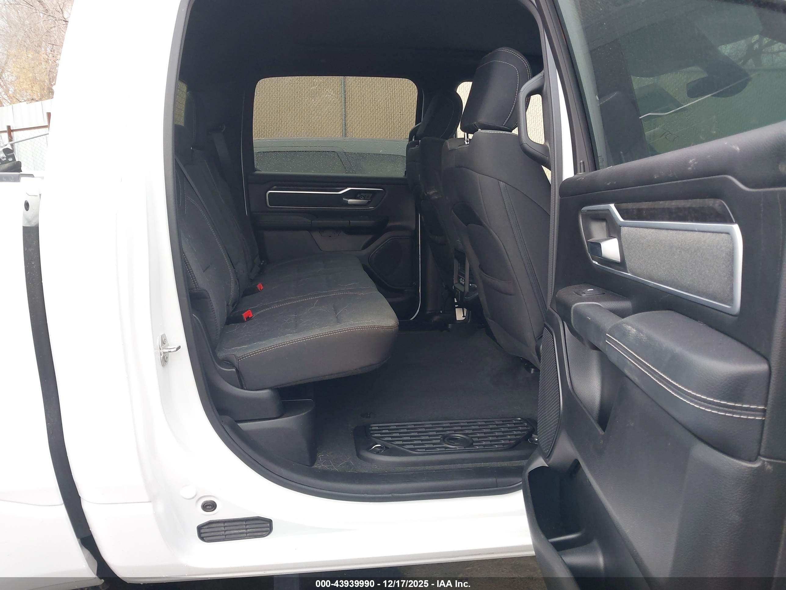 RAM 1500 image 8