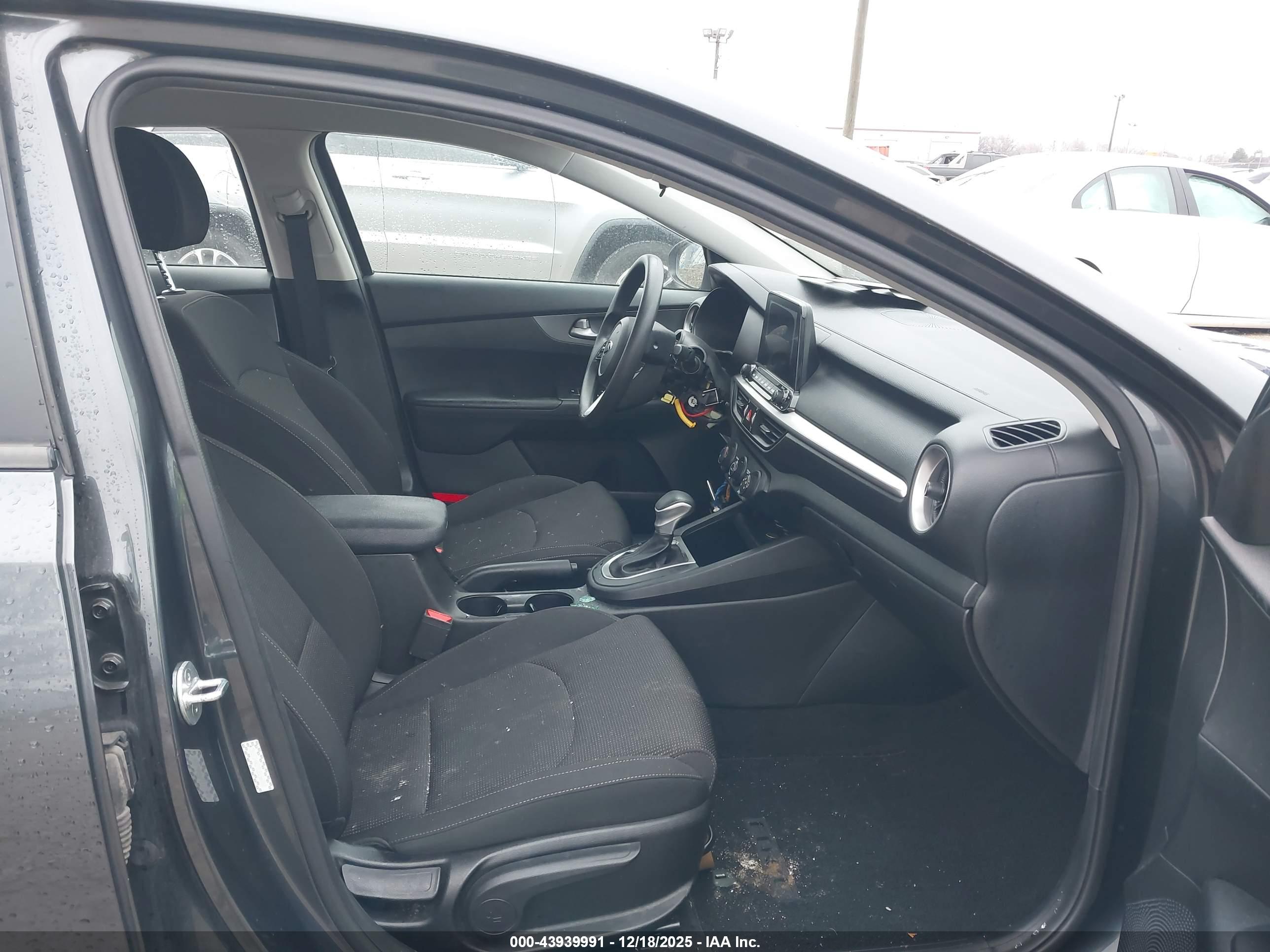 KIA FORTE image 5