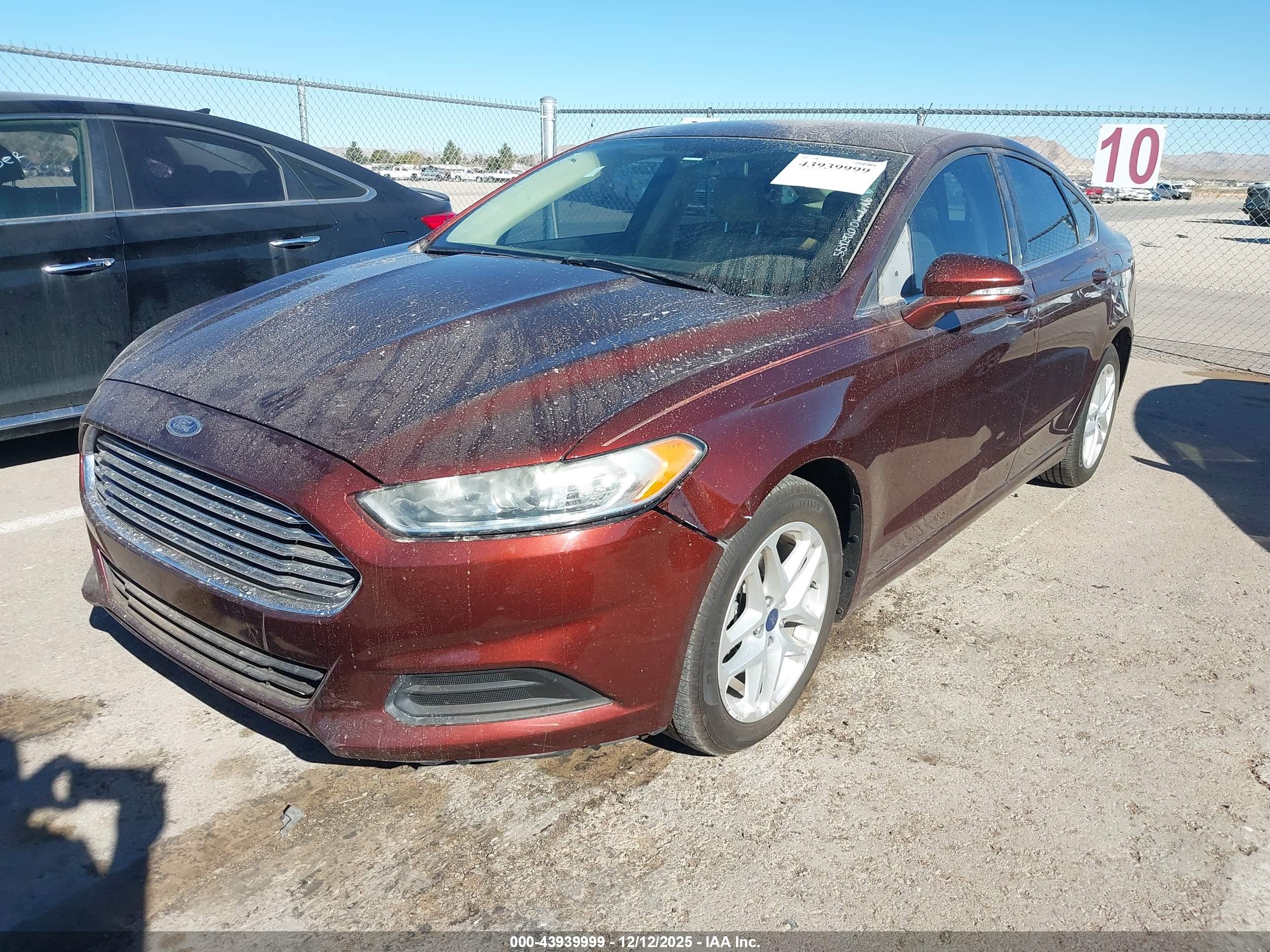 FORD FUSION image 2