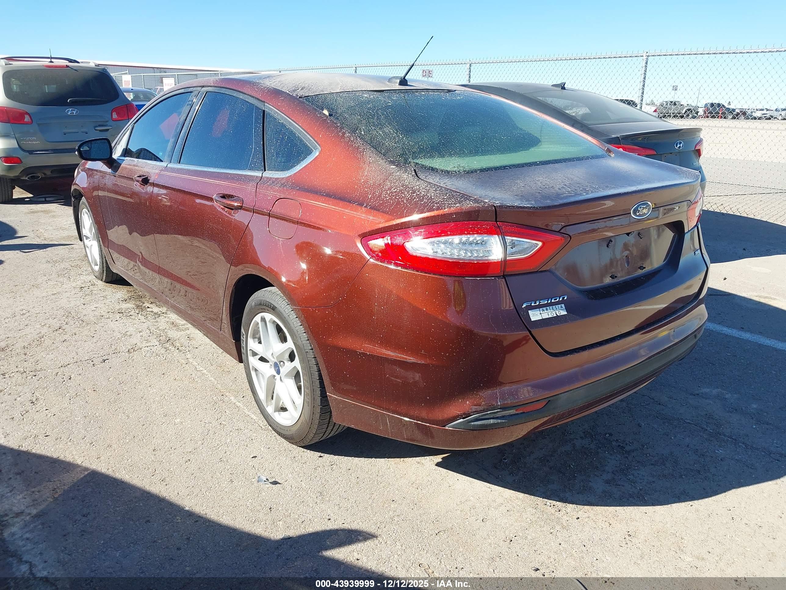 FORD FUSION image 3