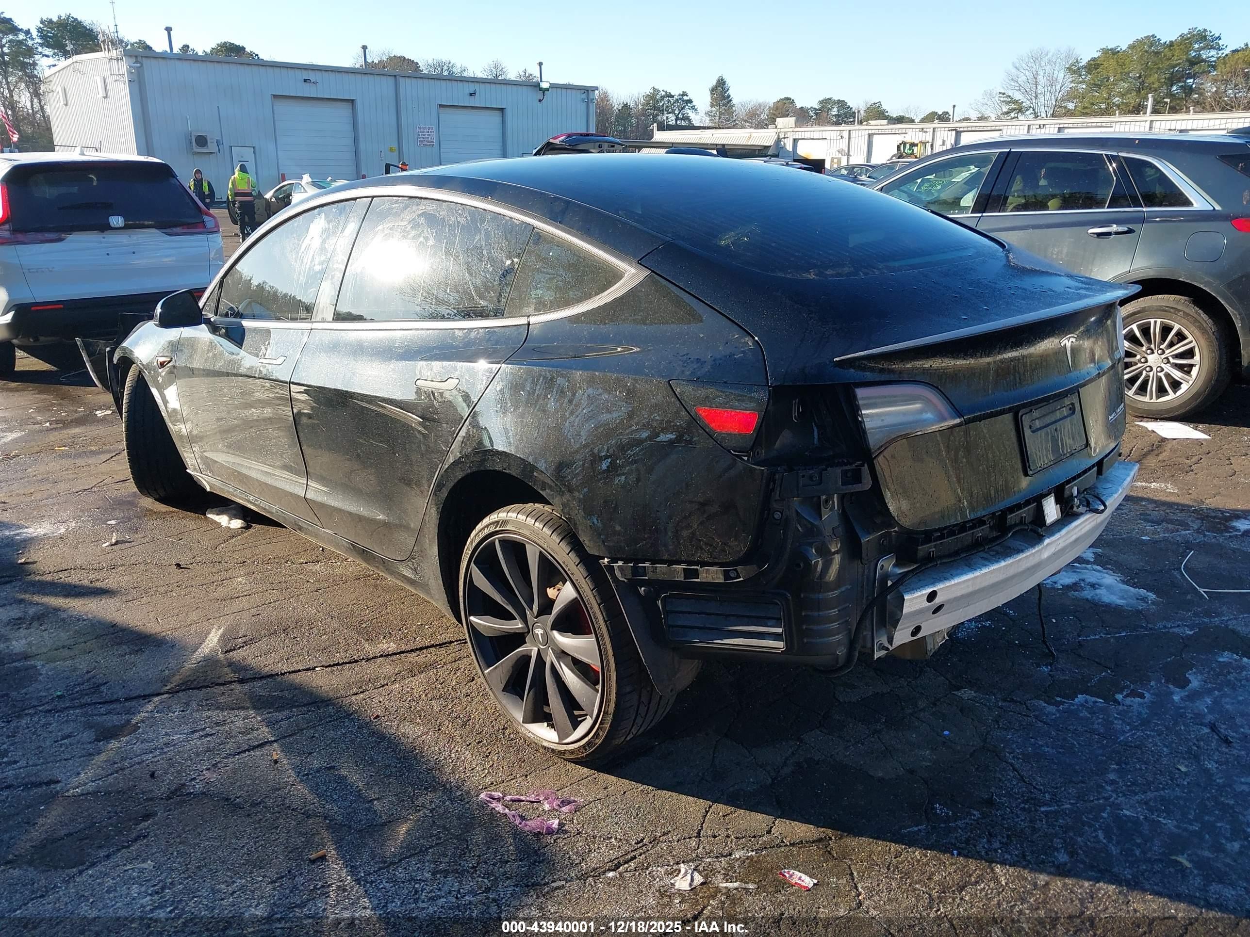 TESLA MODEL image 3