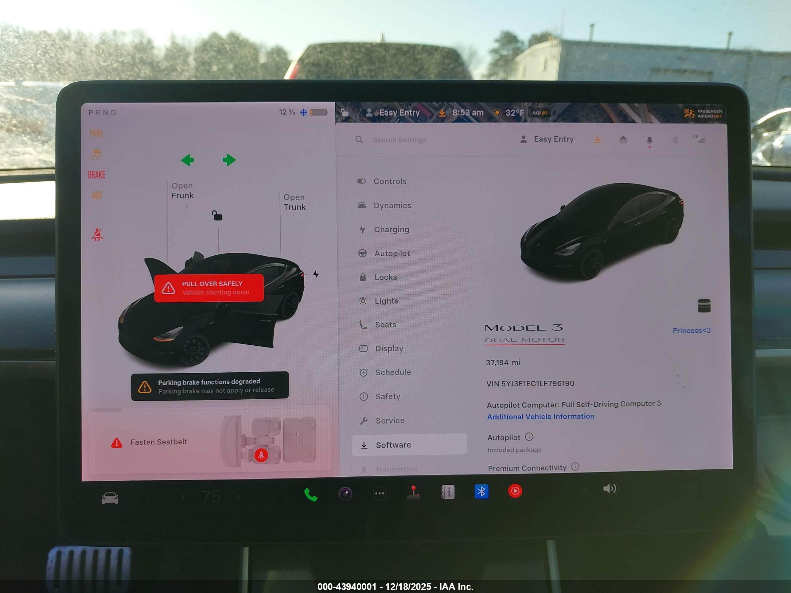 TESLA MODEL image 7