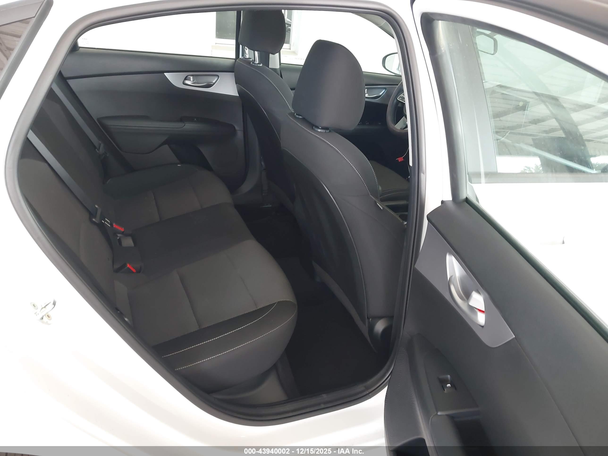 KIA FORTE image 8