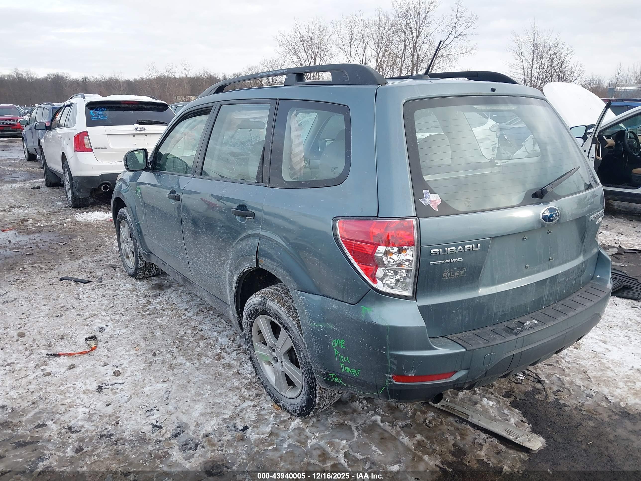 SUBARU FORESTER image 3