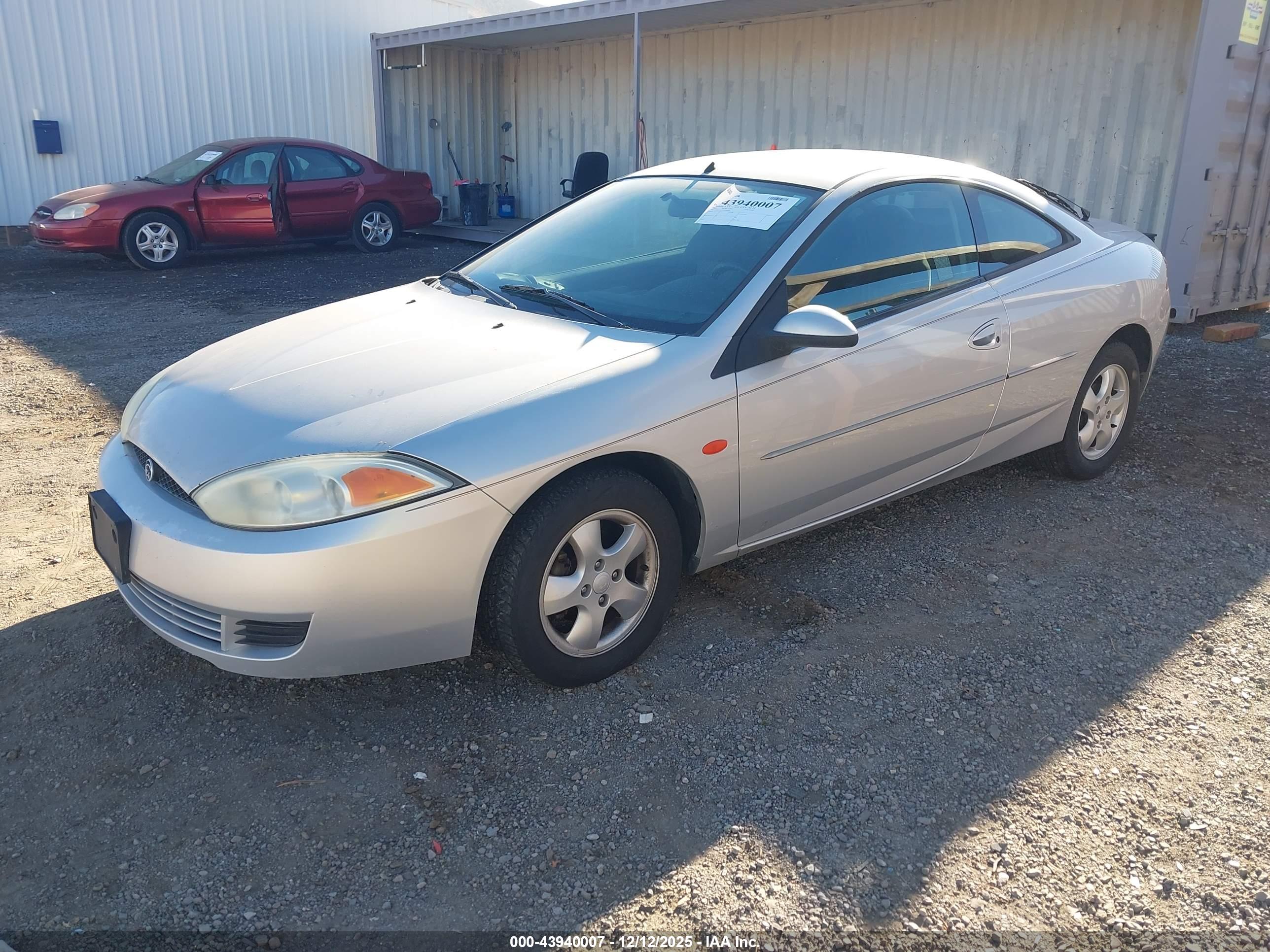MERCURY COUGAR image 2