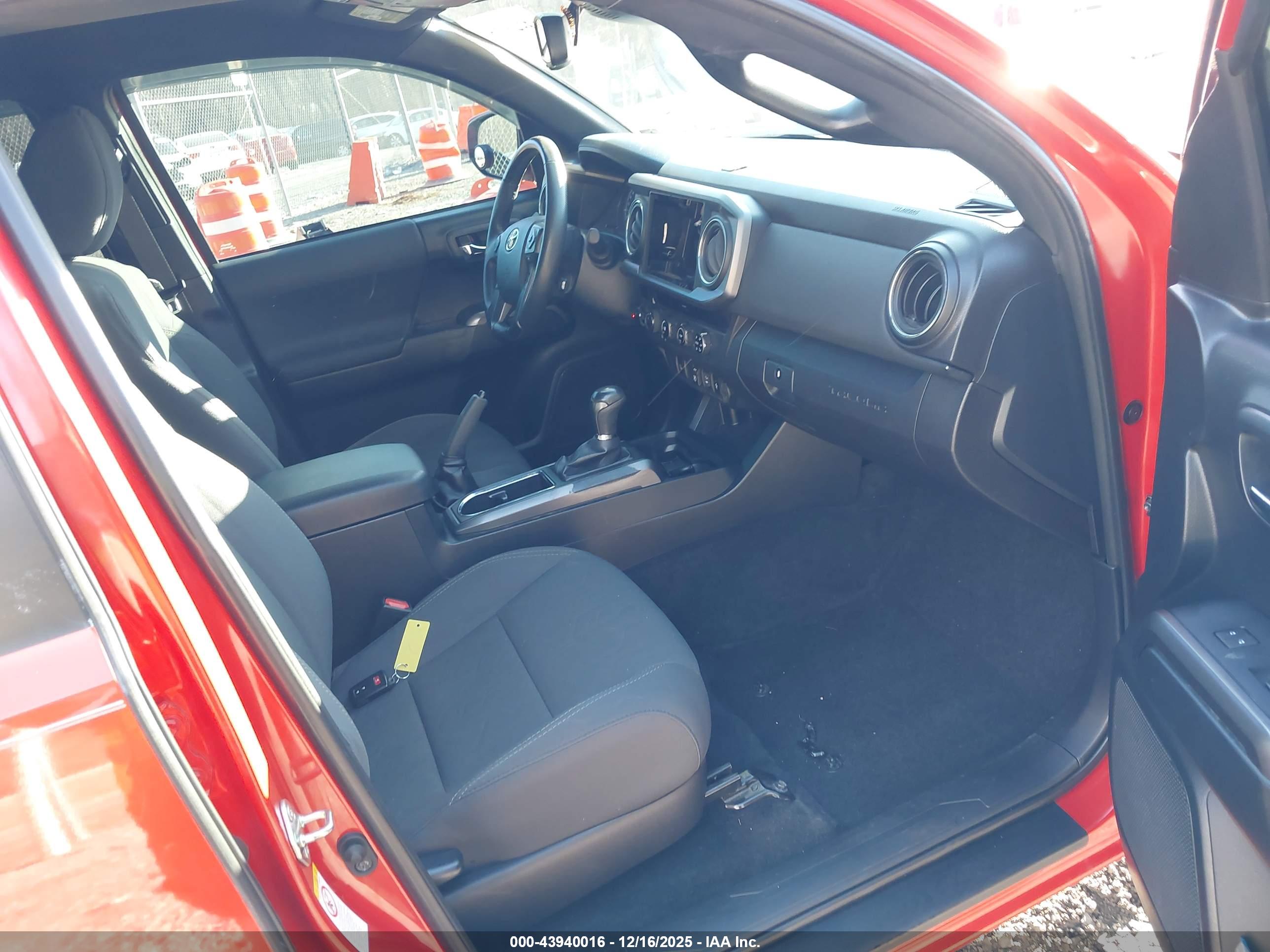 TOYOTA TACOMA image 5