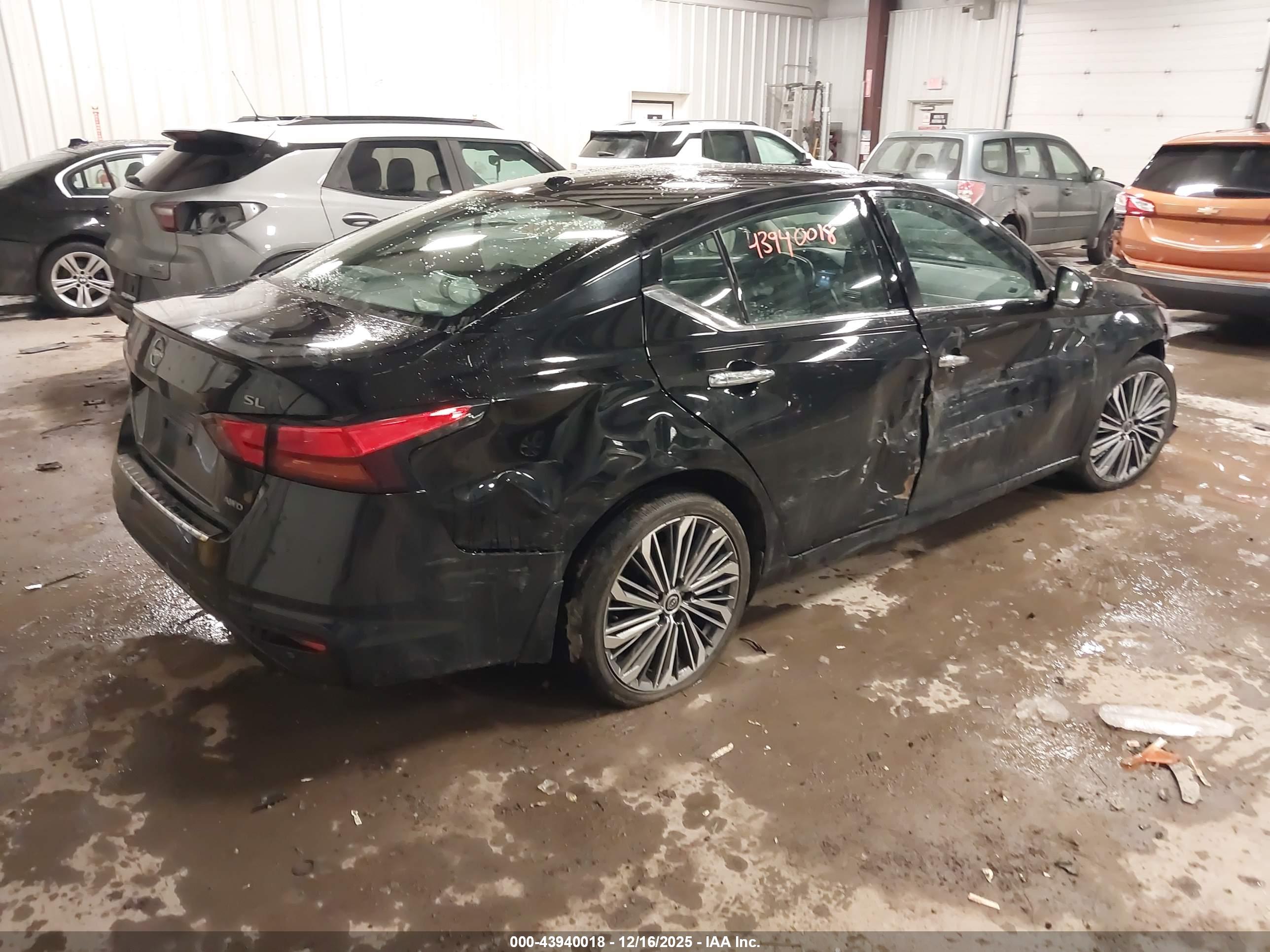 NISSAN ALTIMA image 4