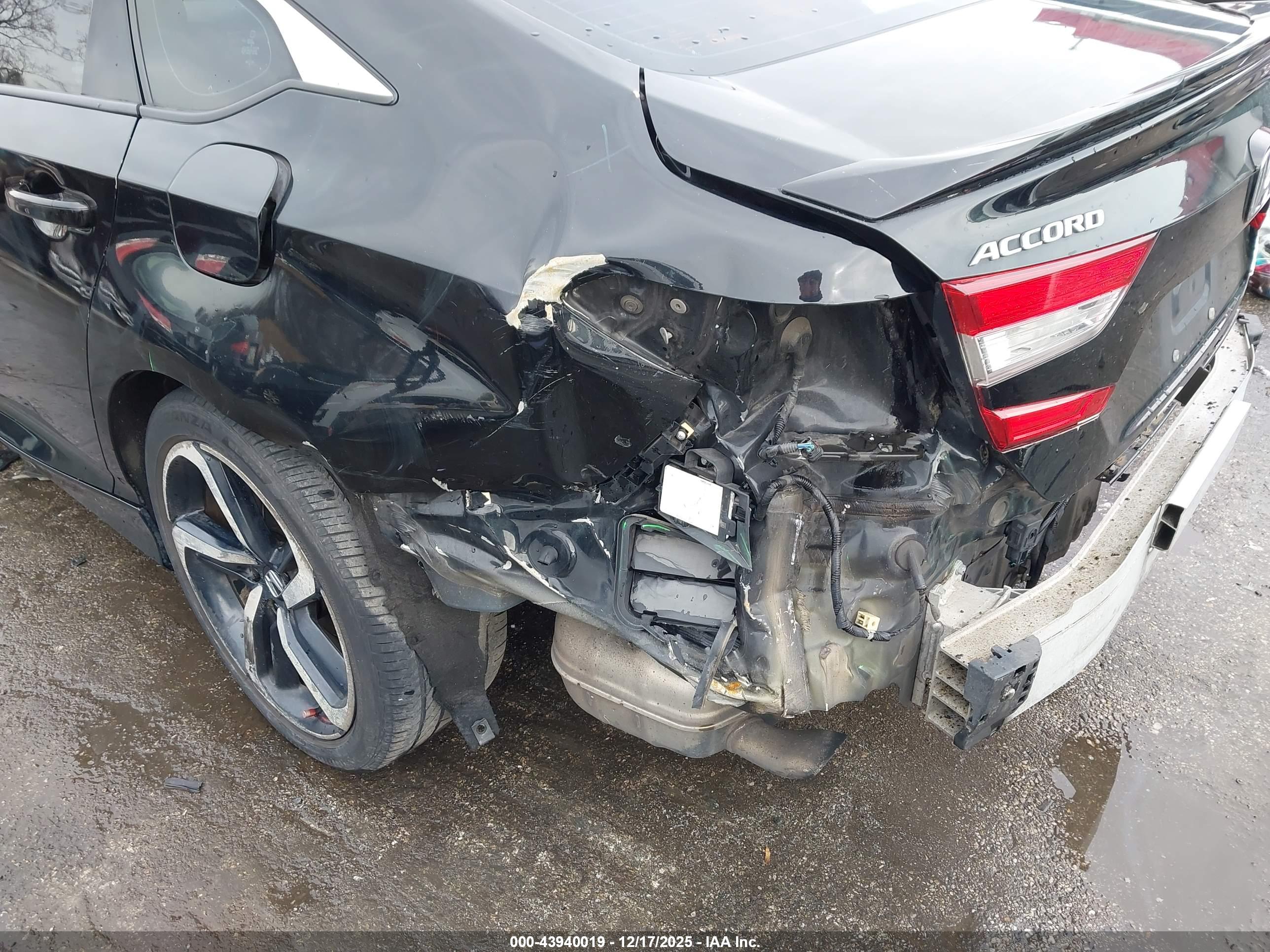 HONDA ACCORD image 6