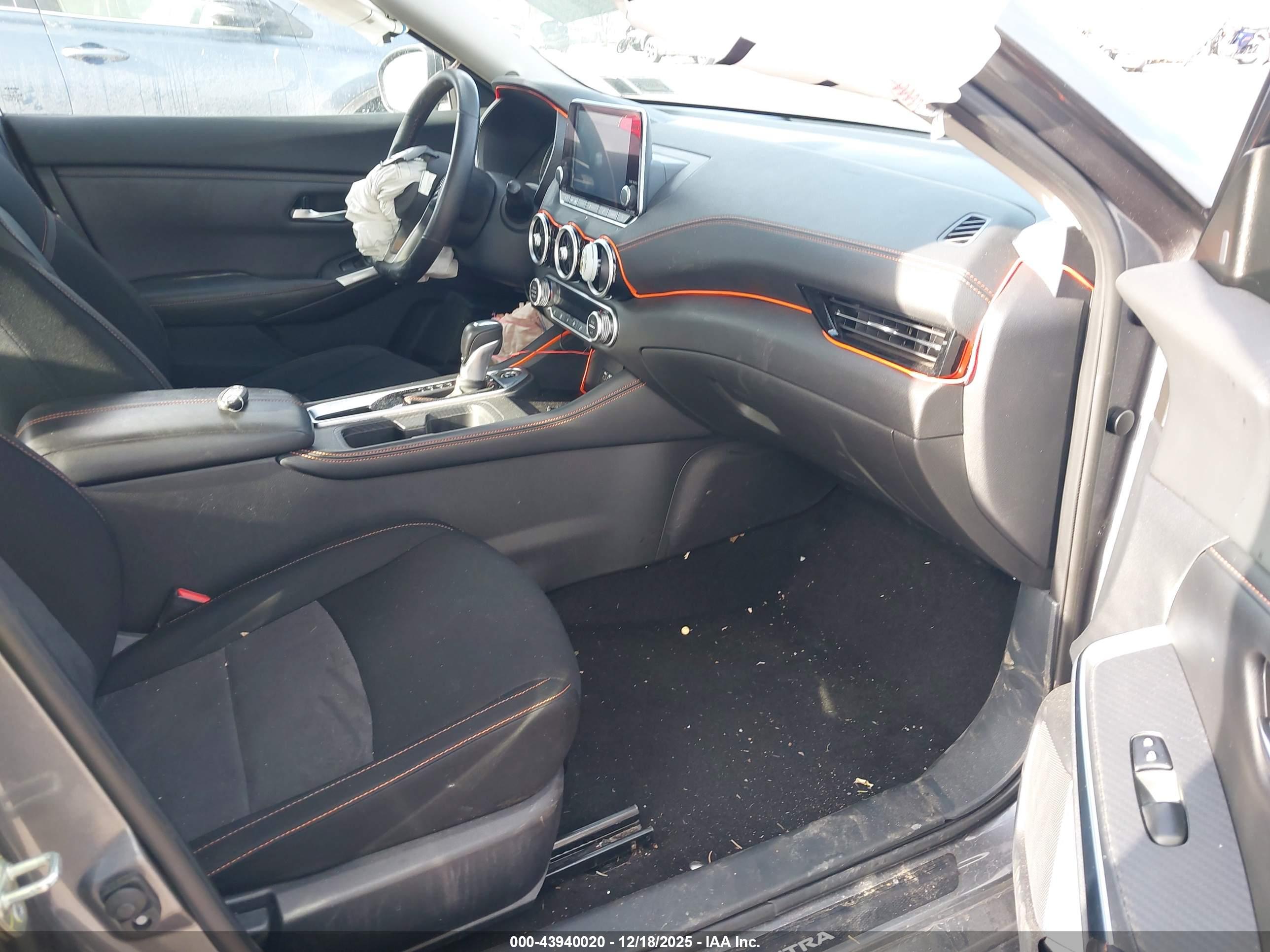 NISSAN SENTRA image 5