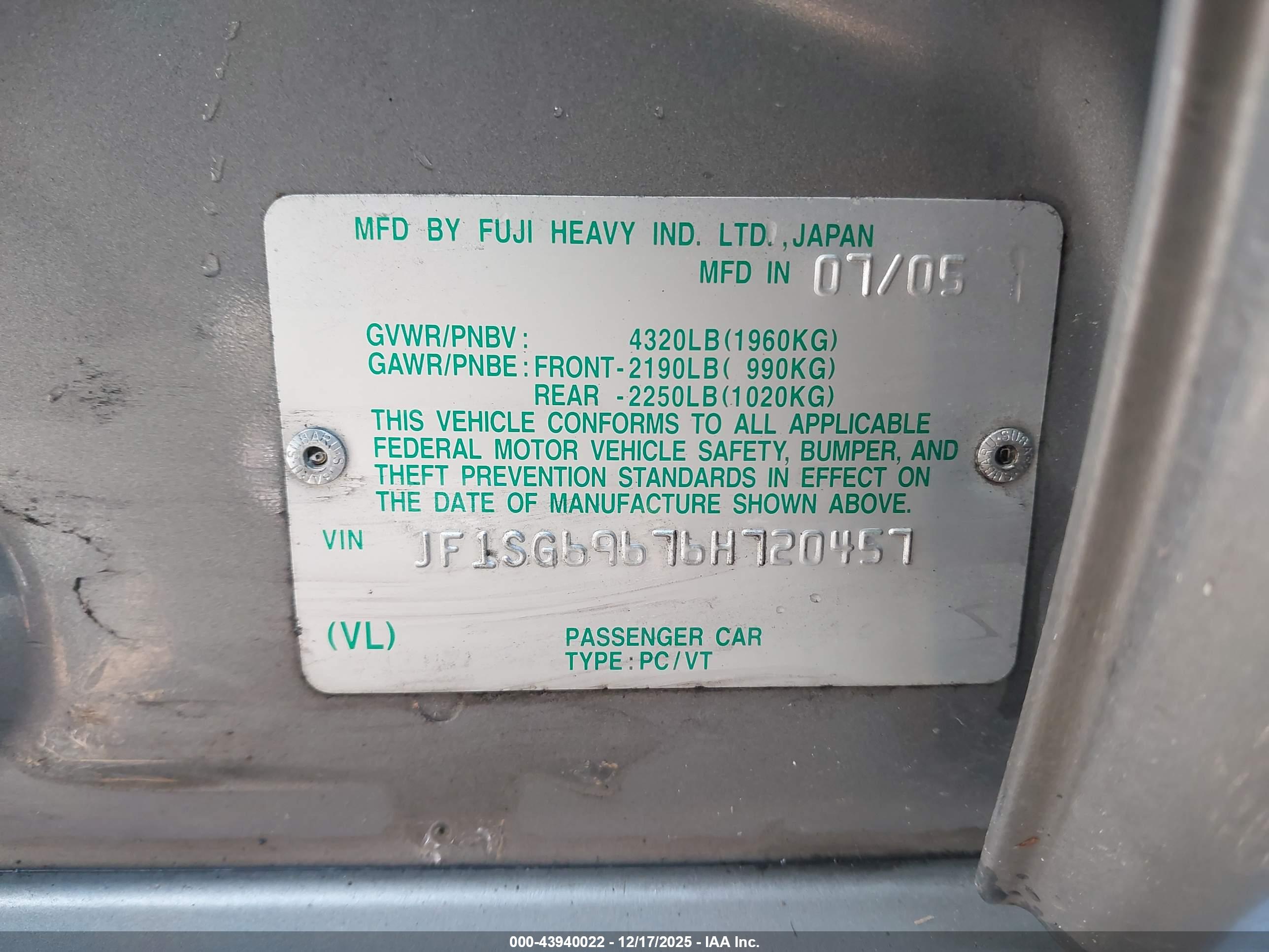 SUBARU FORESTER image 9