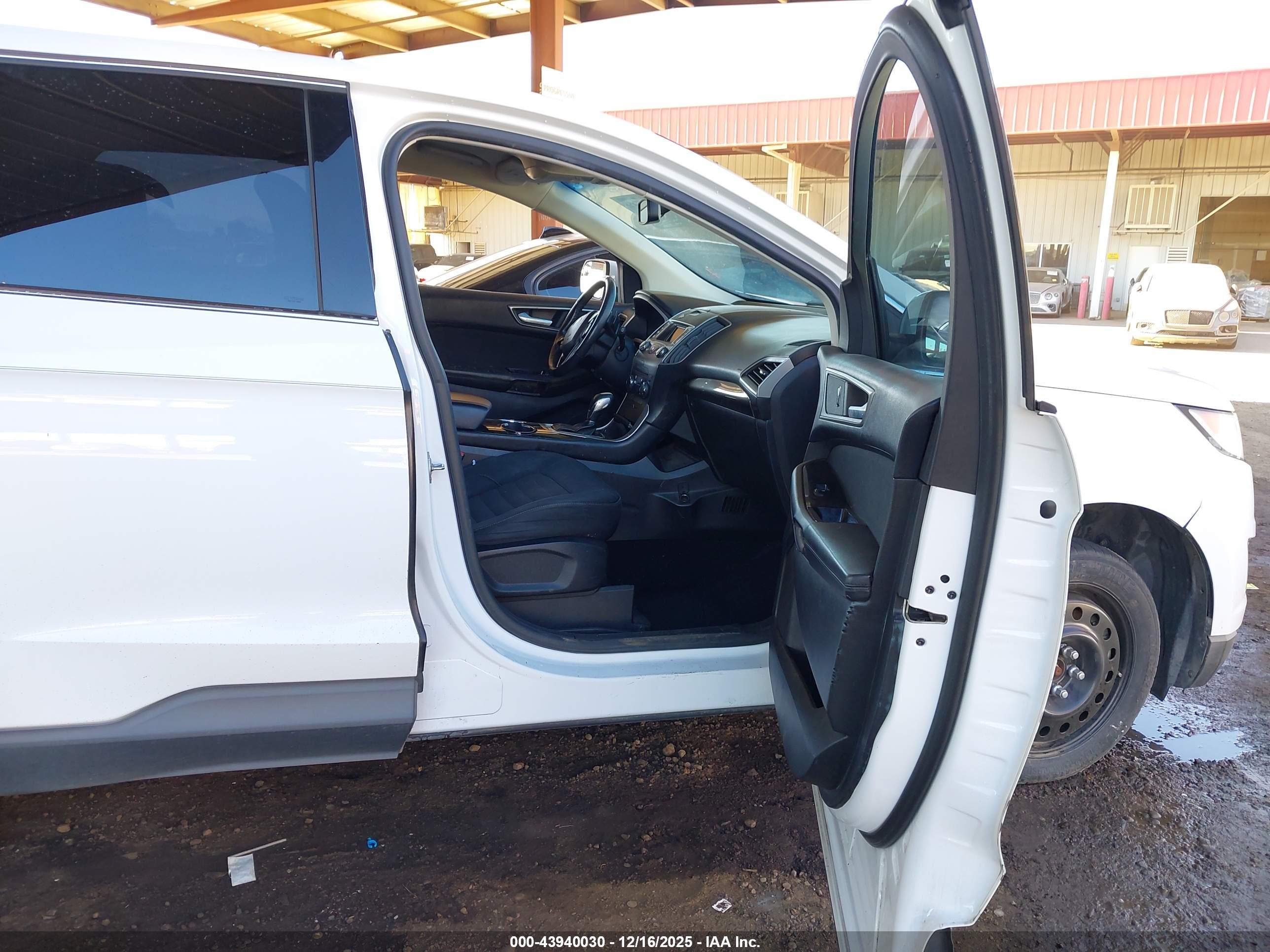 FORD EDGE image 5