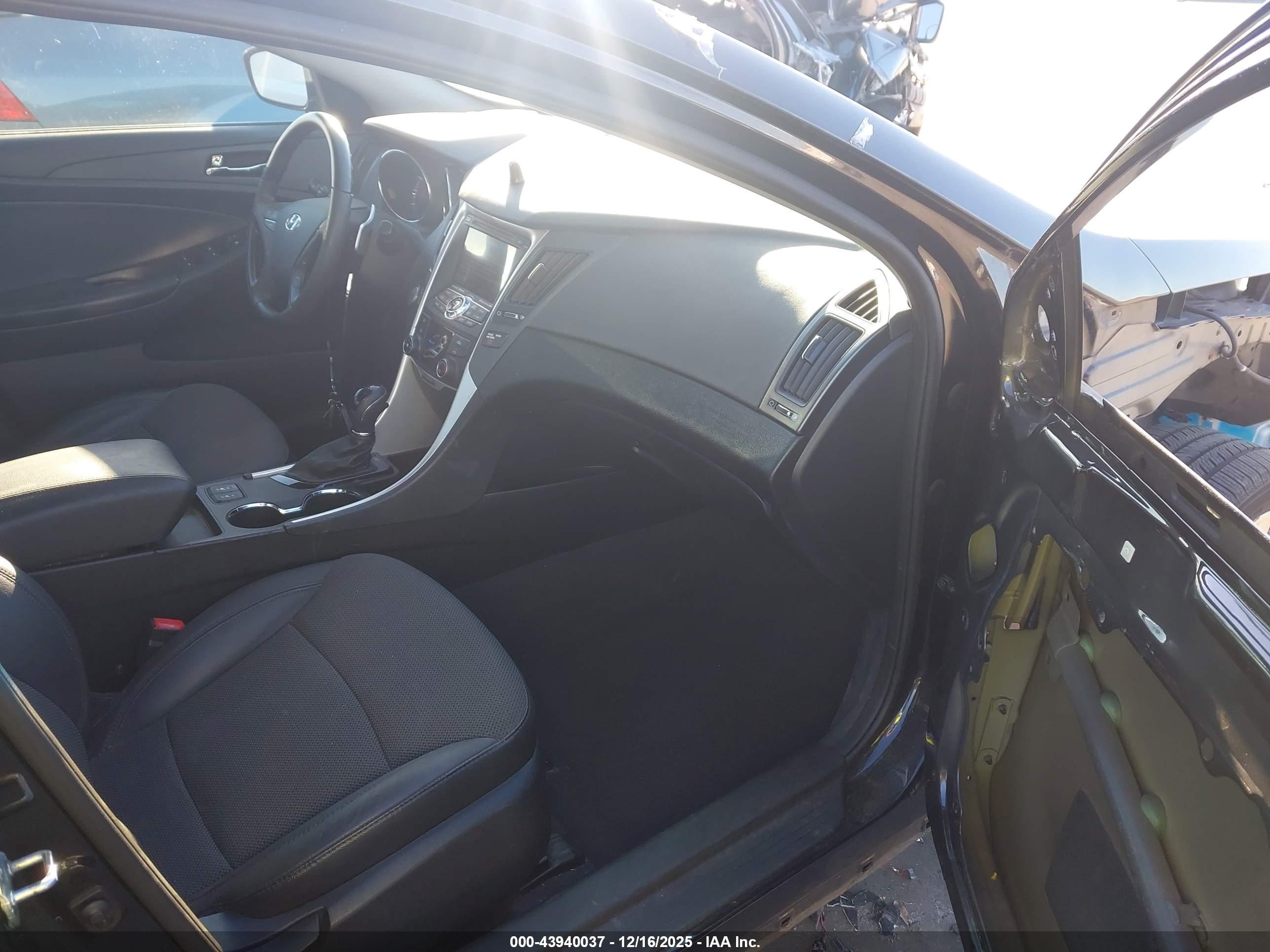 HYUNDAI SONATA image 5