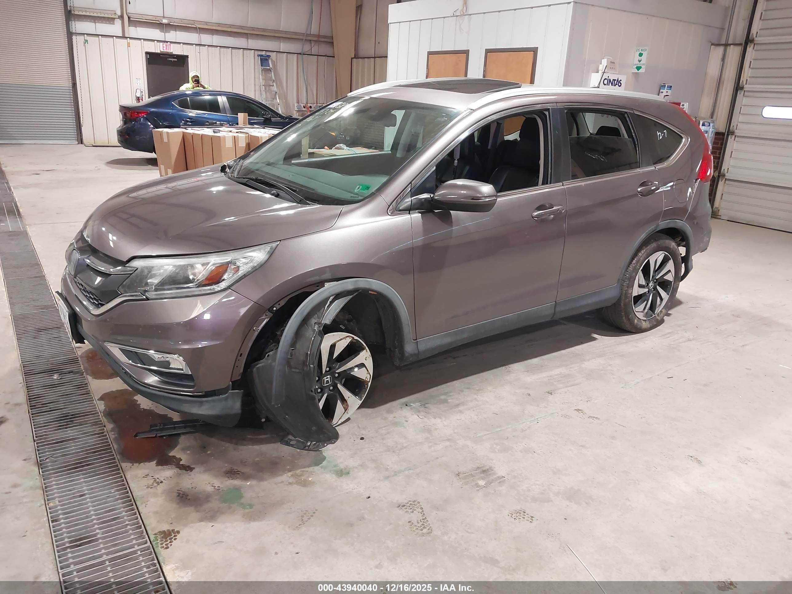 HONDA CR-V image 2