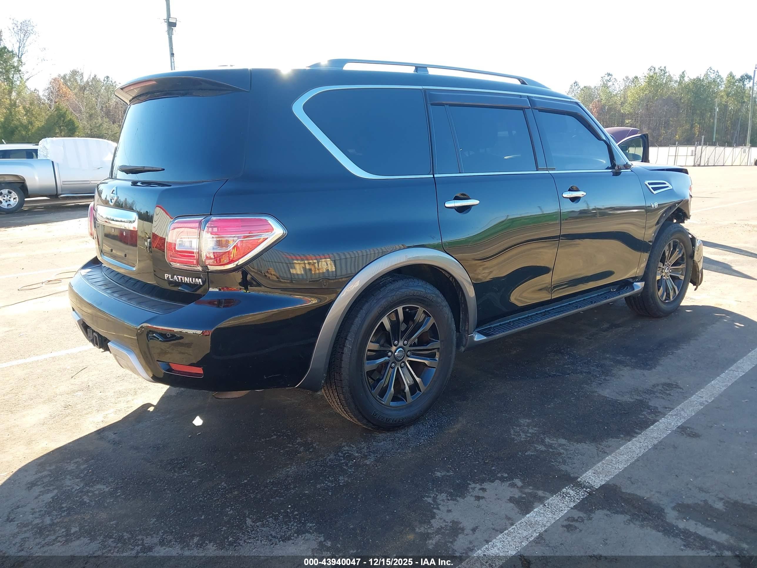 NISSAN ARMADA image 4