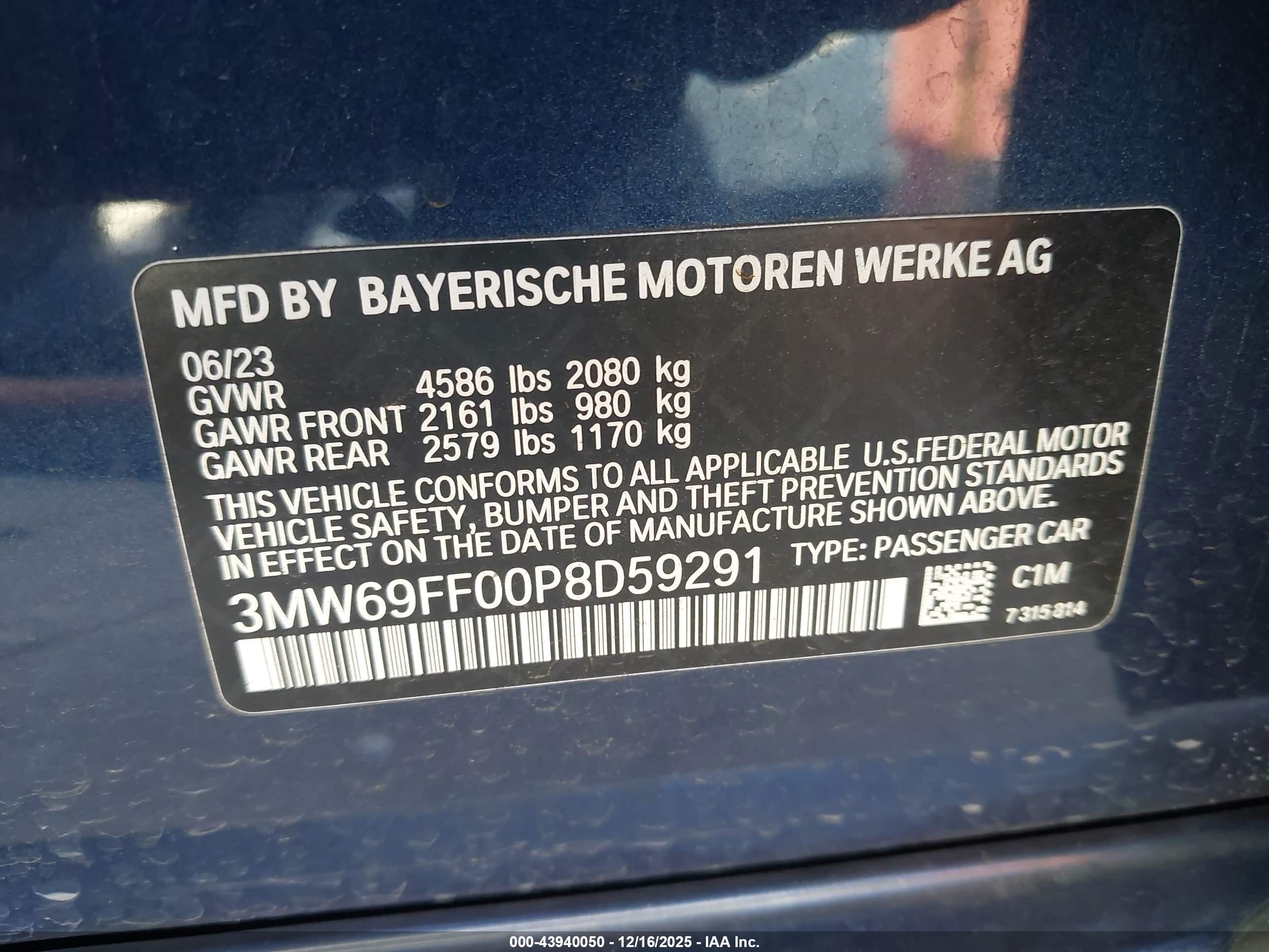 BMW 330I image 9
