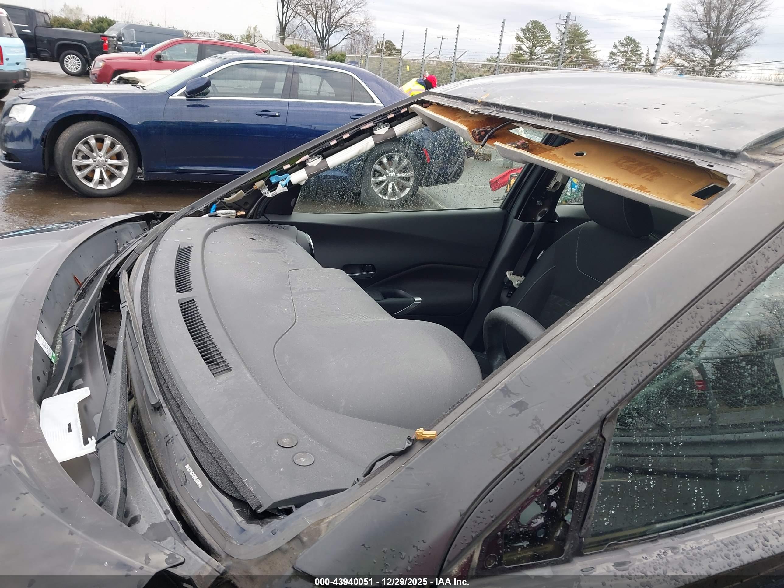 NISSAN KICKS image 6